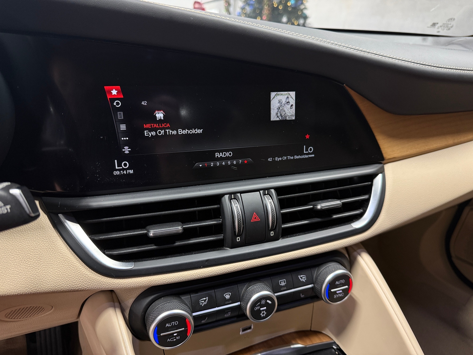 Thumbnail: 2017 Alfa Romeo Giulia - 3