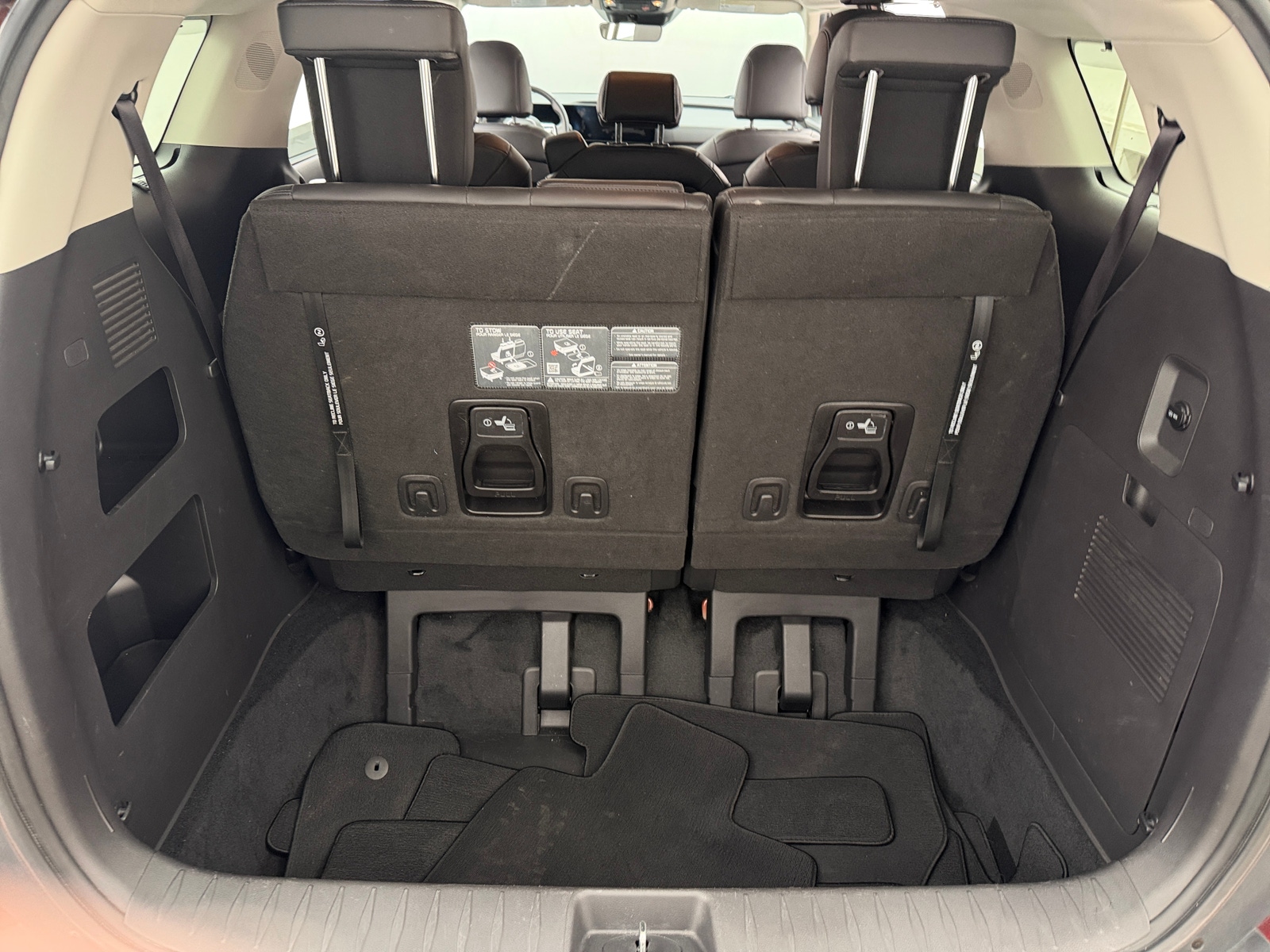 Thumbnail: 2025 Kia Carnival - 6