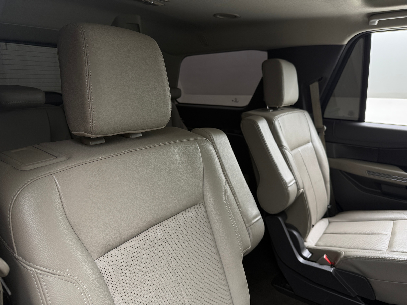 Thumbnail: 2021 Ford Expedition - 6