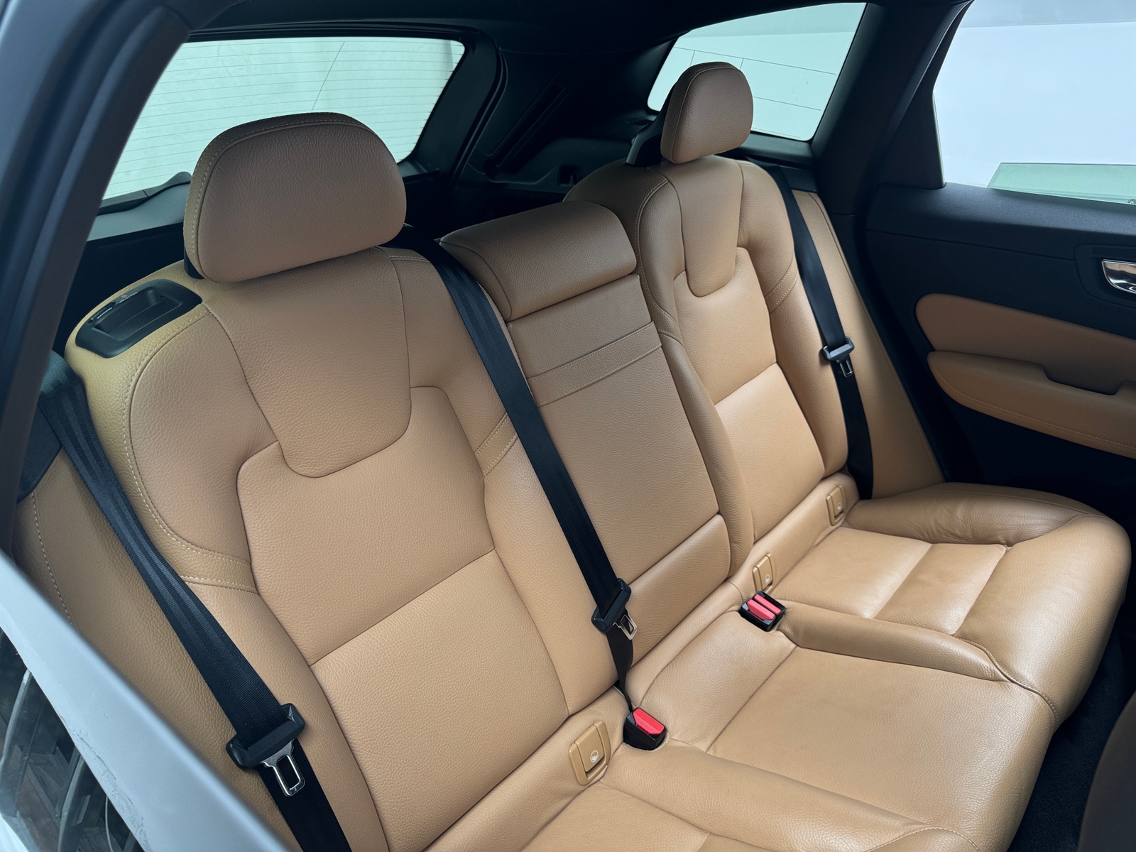 Thumbnail: 2019 Volvo XC60 - 5