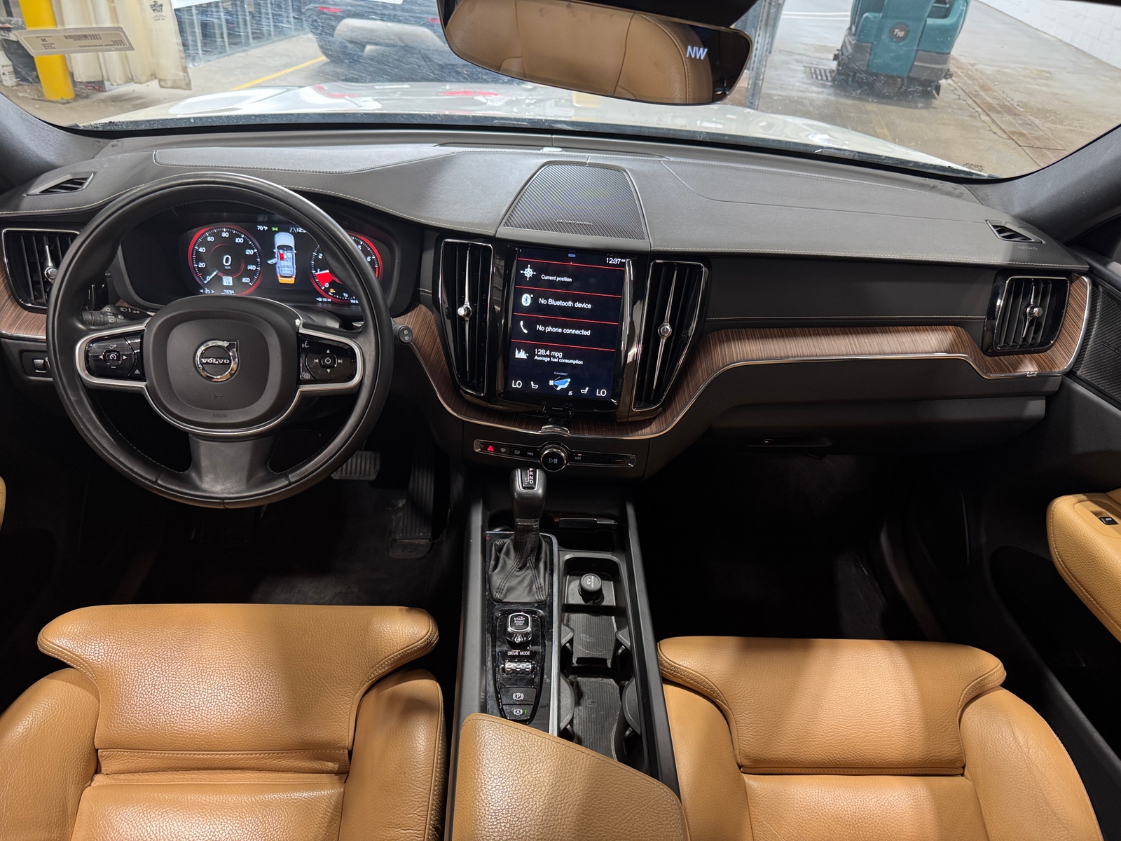 Thumbnail: 2019 Volvo XC60 - 2