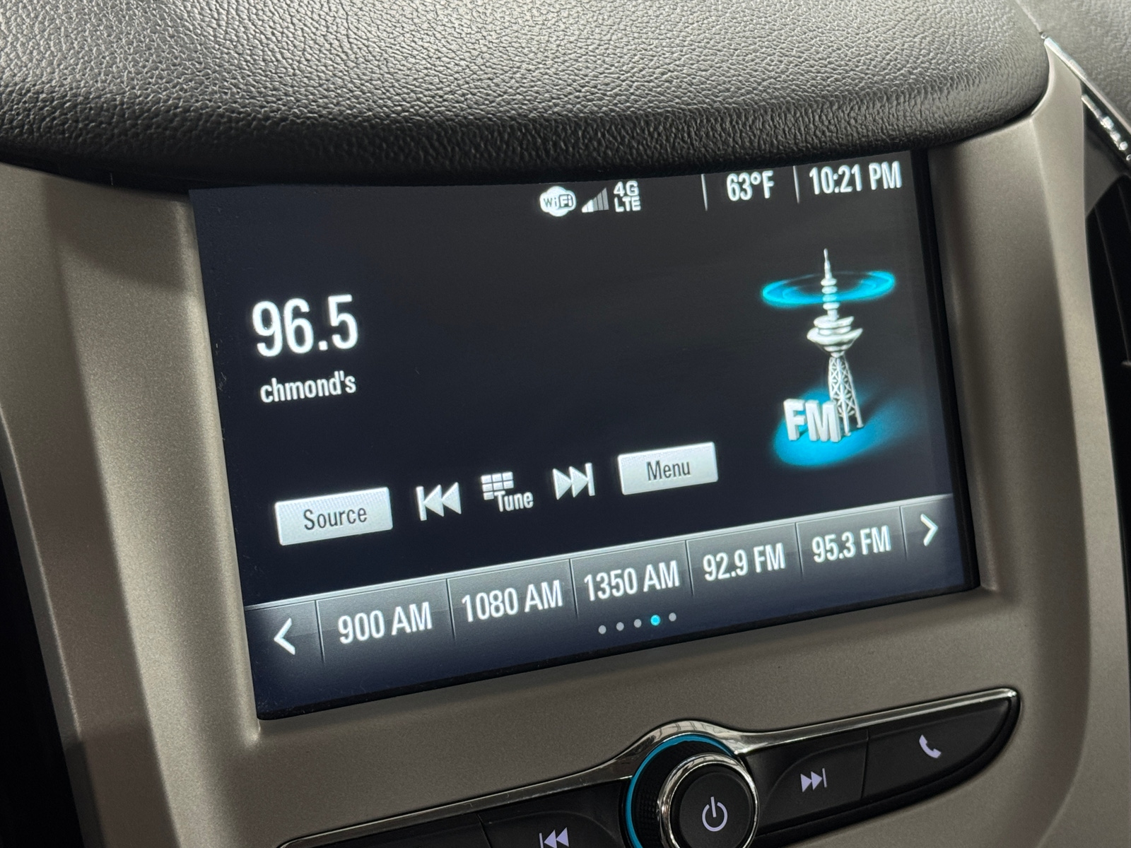 Thumbnail: 2017 Chevrolet Cruze - 4