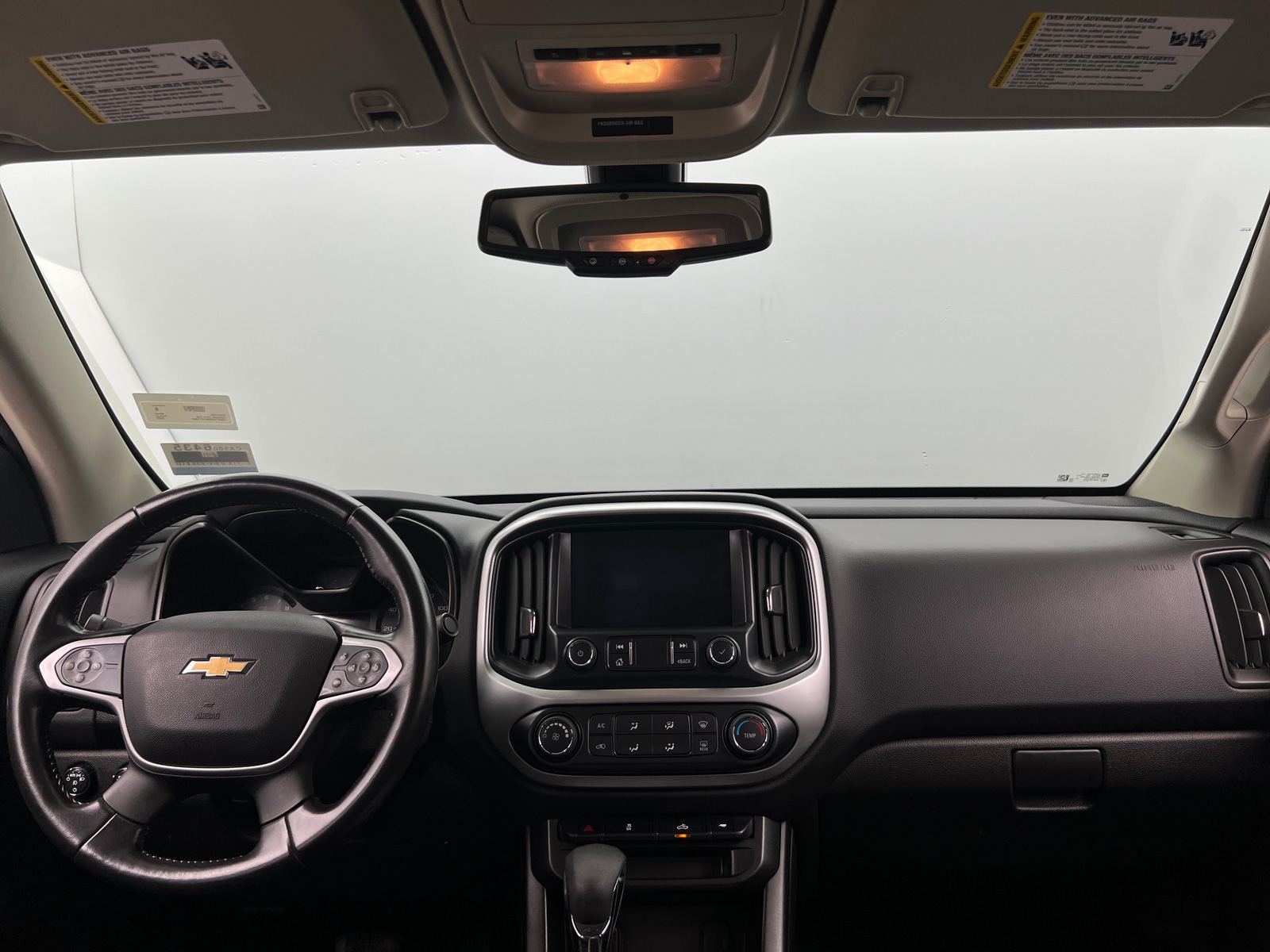 Thumbnail: 2022 Chevrolet Colorado - 3