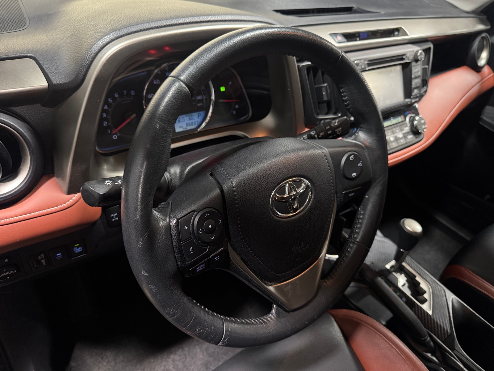 Thumbnail: 2015 Toyota RAV4 - 4