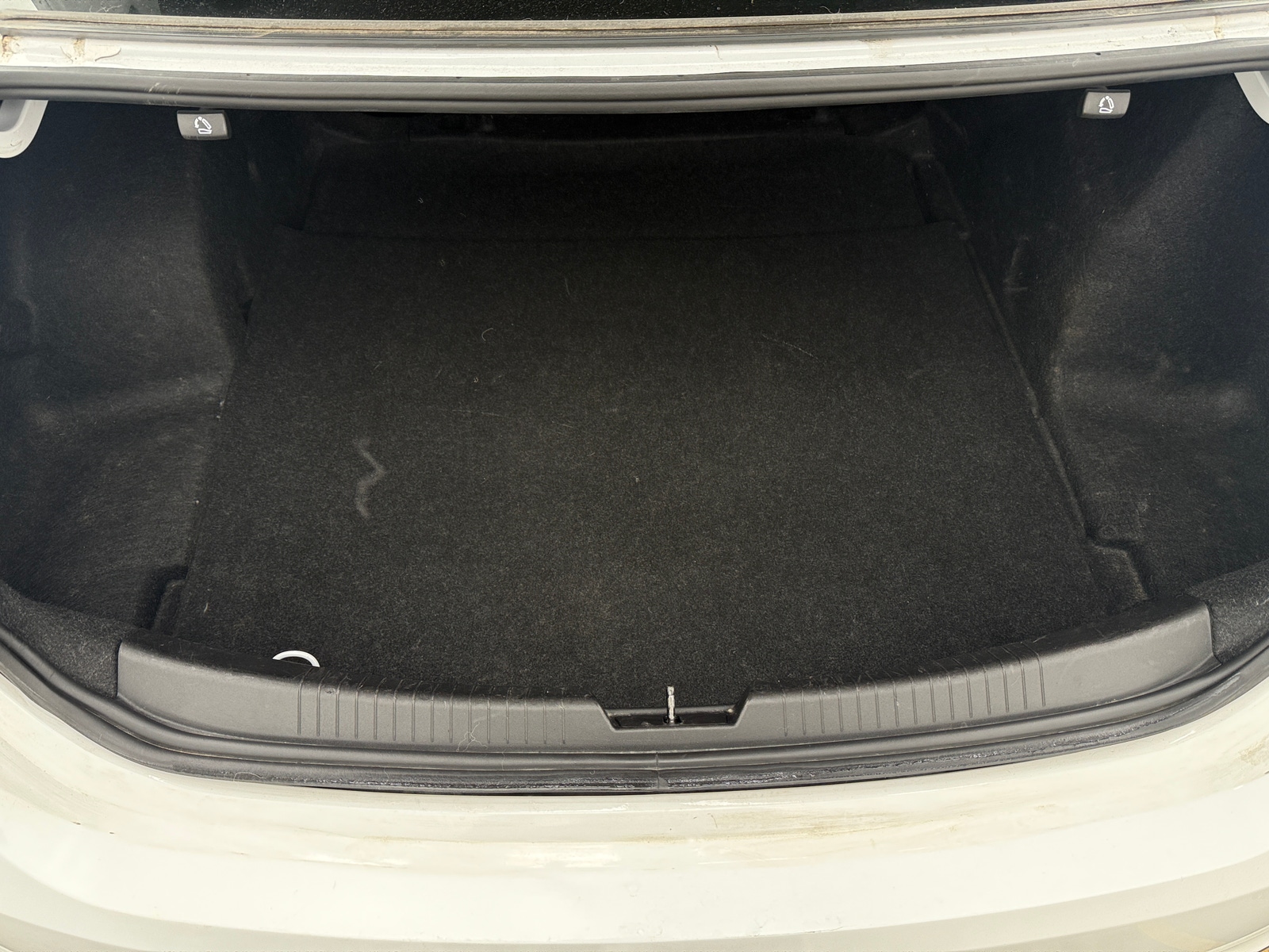 Thumbnail: 2017 Chevrolet Malibu - 7