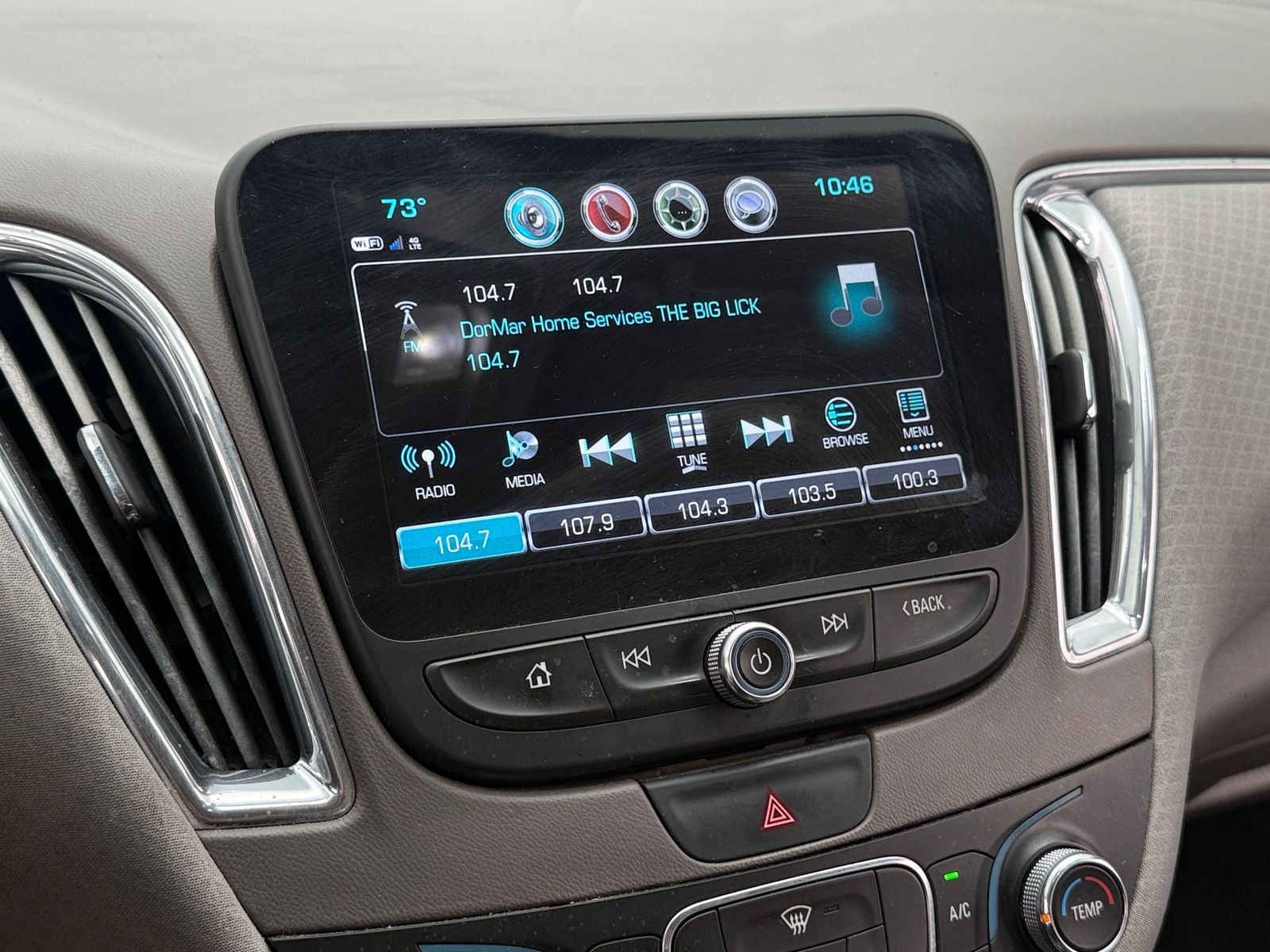 Thumbnail: 2017 Chevrolet Malibu - 4