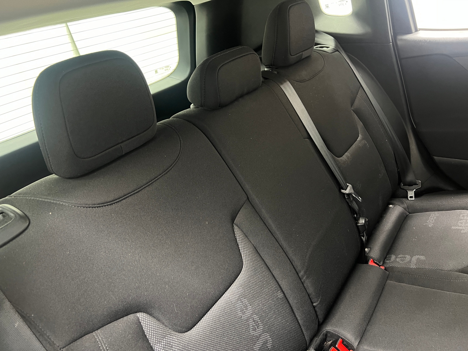 Thumbnail: 2016 Jeep Renegade - 6