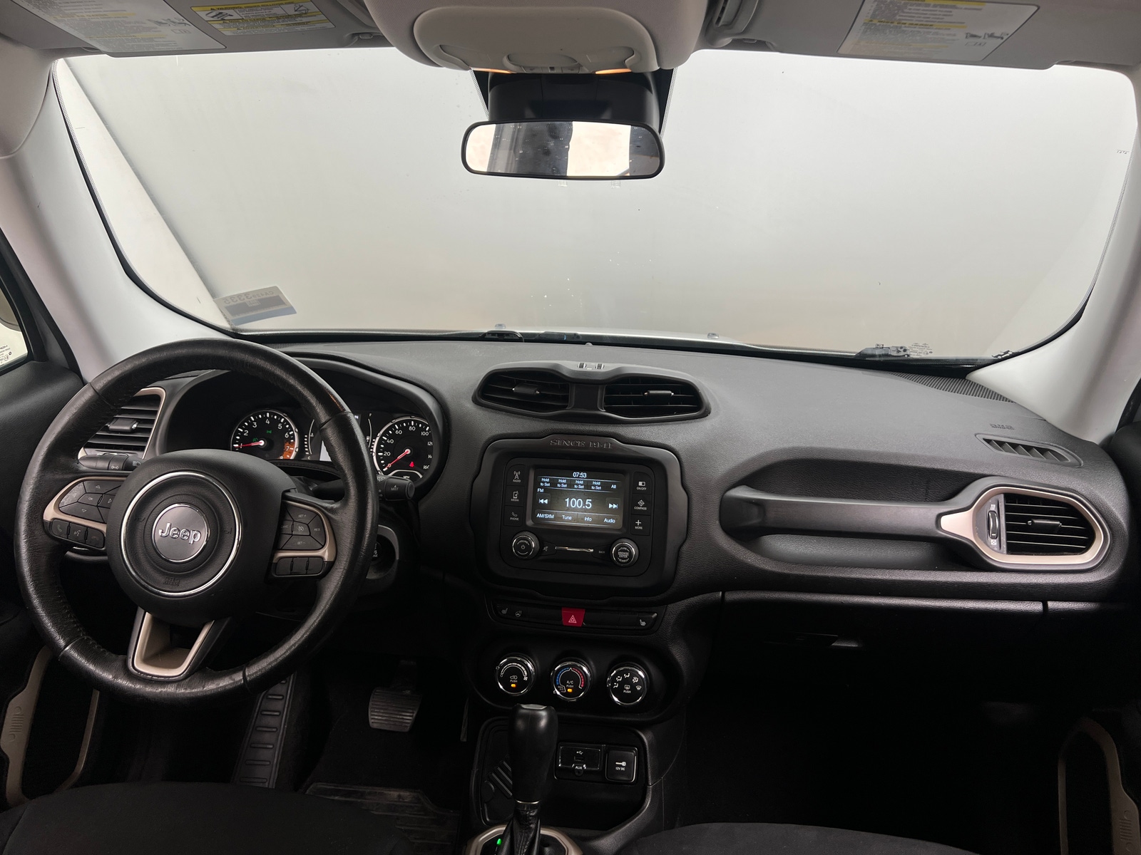 Thumbnail: 2016 Jeep Renegade - 3