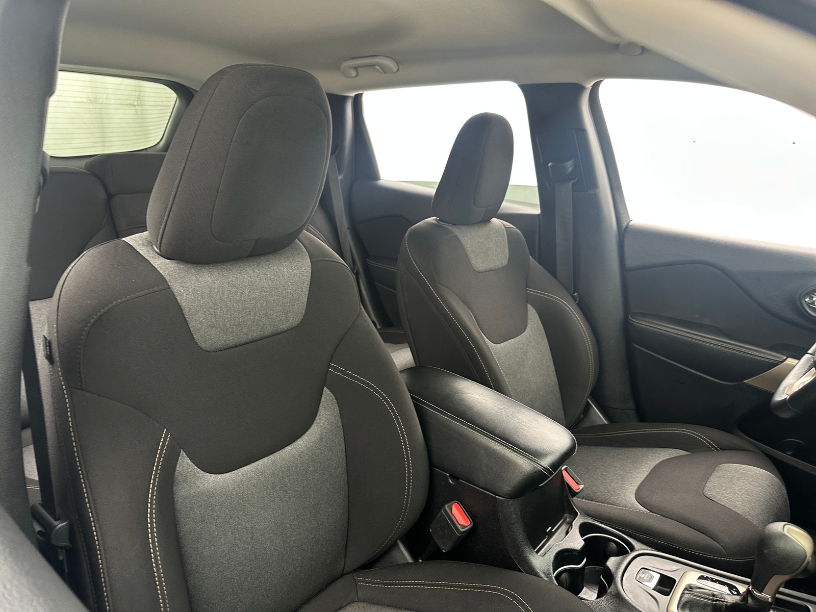 Thumbnail: 2018 Jeep Cherokee - 2