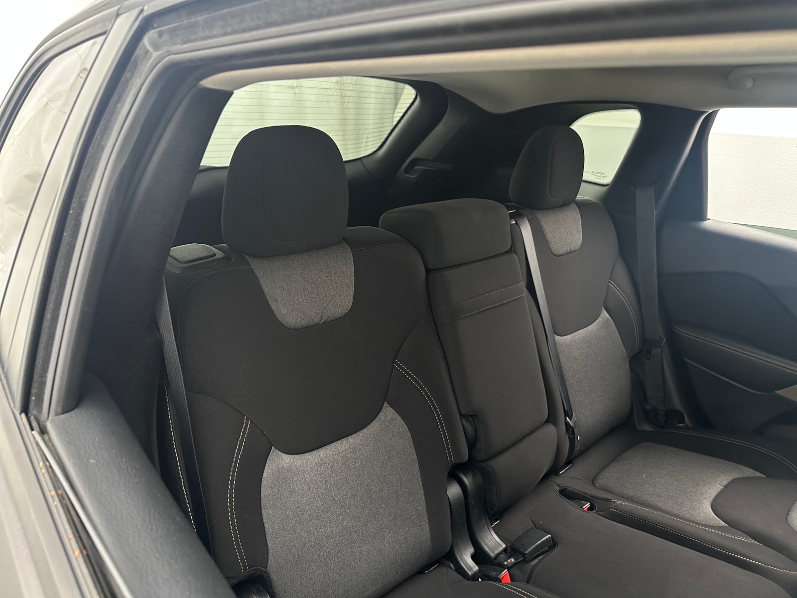 Thumbnail: 2018 Jeep Cherokee - 5