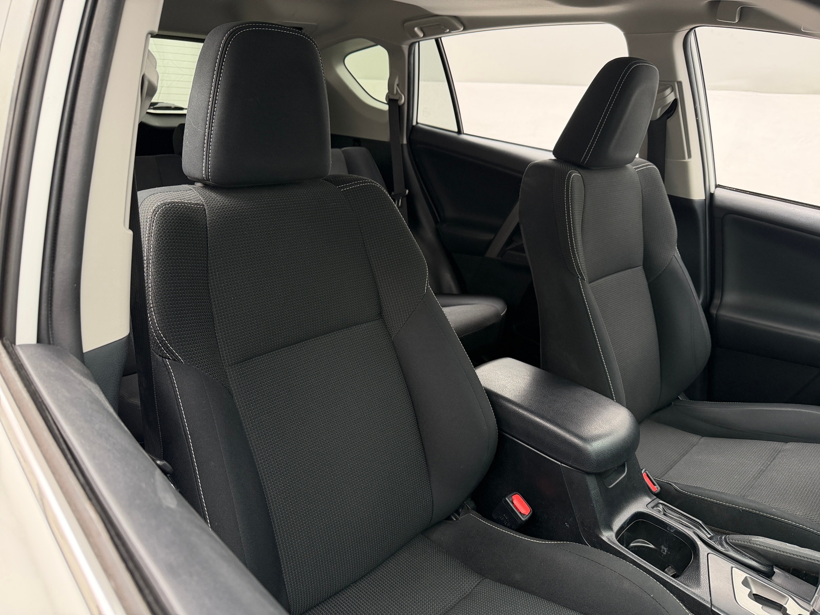 Thumbnail: 2018 Toyota RAV4 - 2