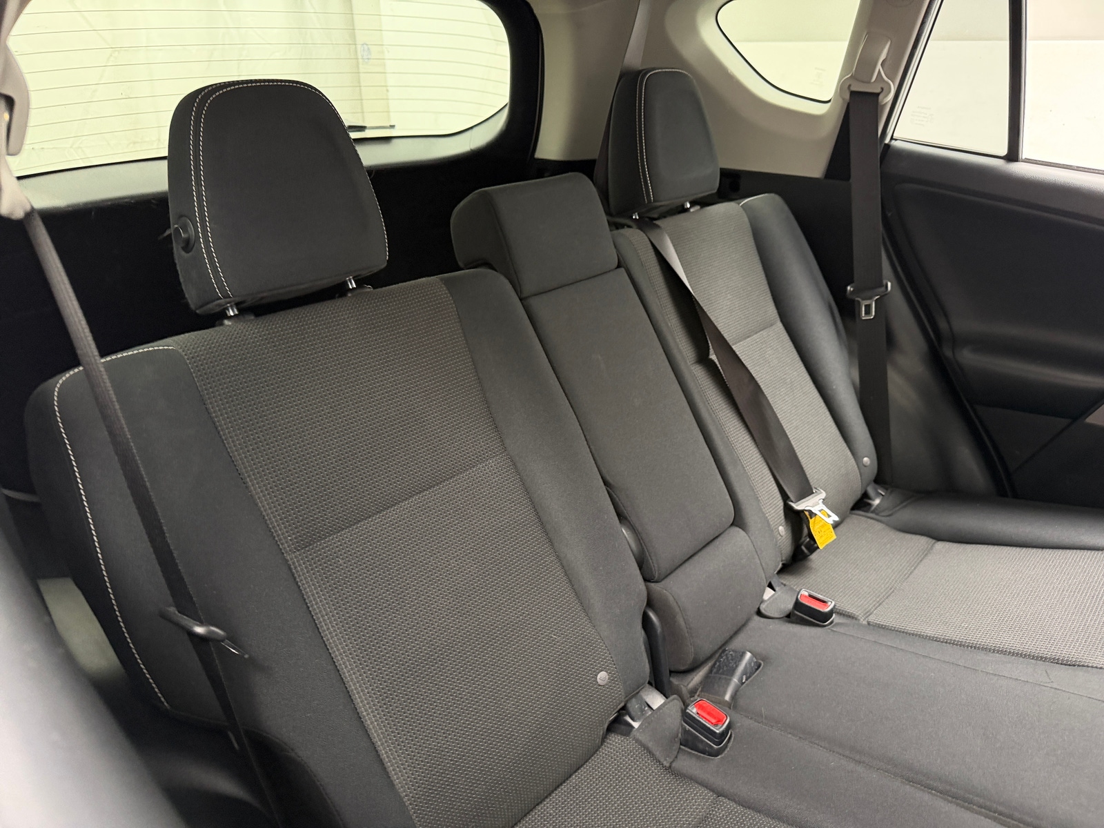 Thumbnail: 2018 Toyota RAV4 - 6