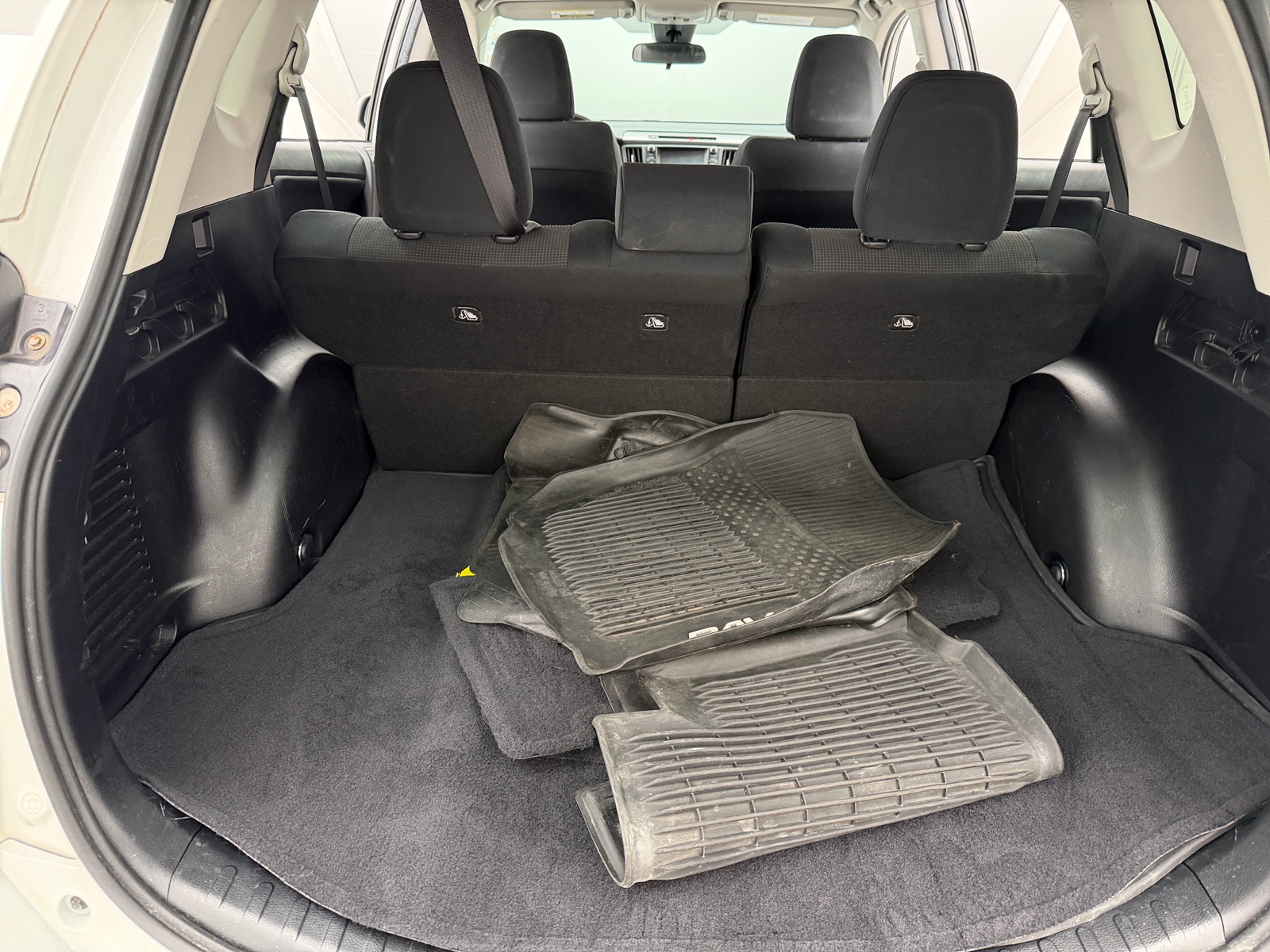 Thumbnail: 2018 Toyota RAV4 - 7