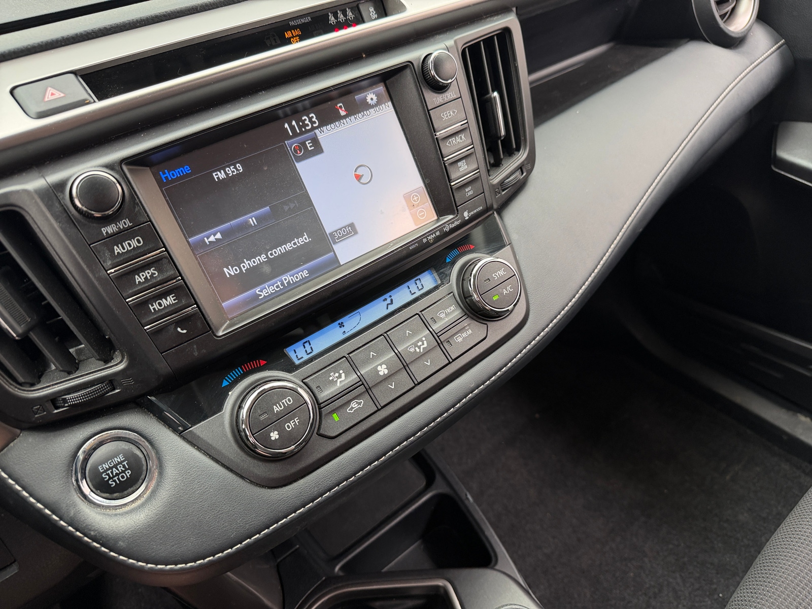 Thumbnail: 2018 Toyota RAV4 - 4