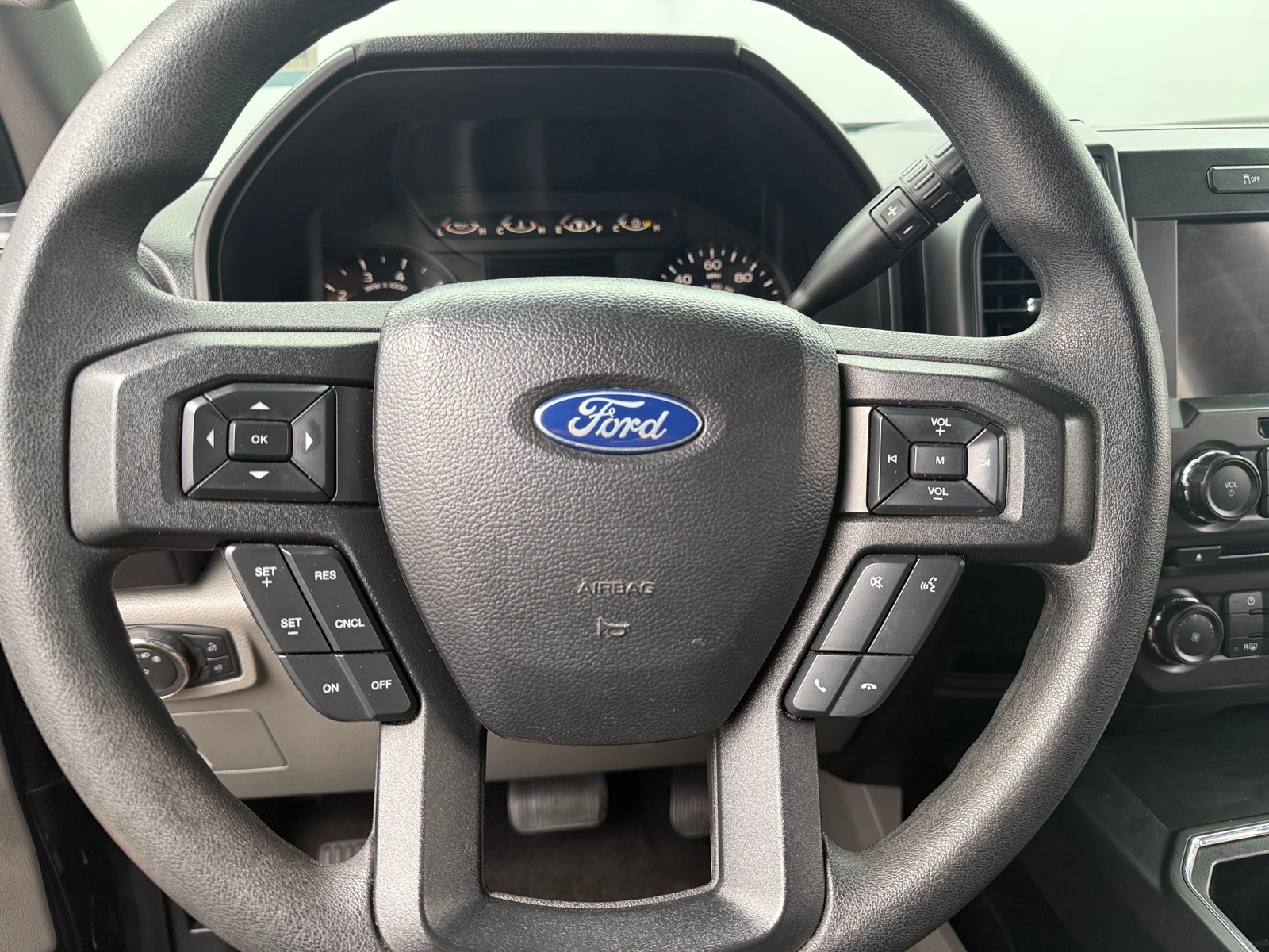 Thumbnail: 2018 Ford Econoline - 5