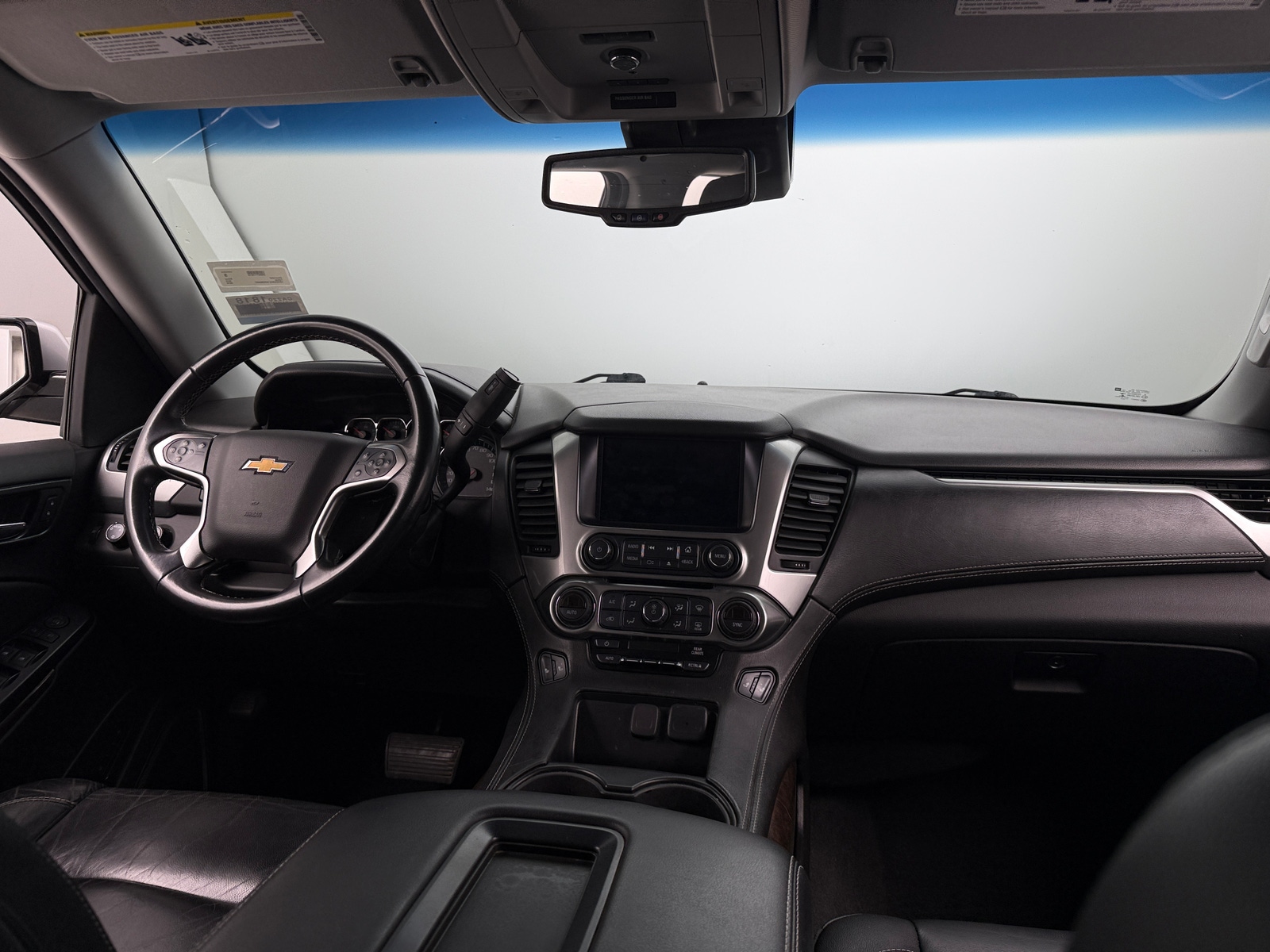 Thumbnail: 2019 Chevrolet Tahoe - 2