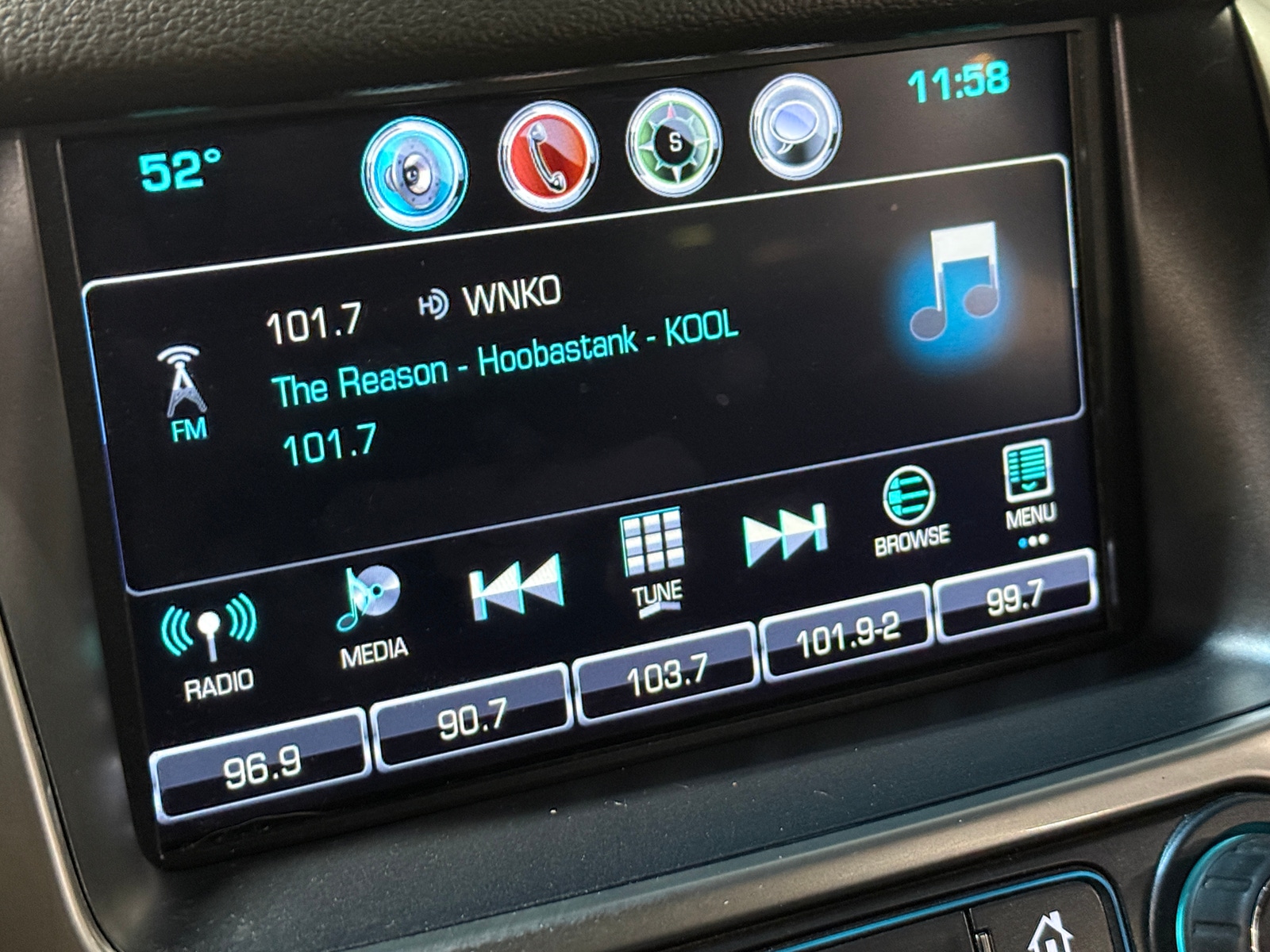 Thumbnail: 2019 Chevrolet Tahoe - 3