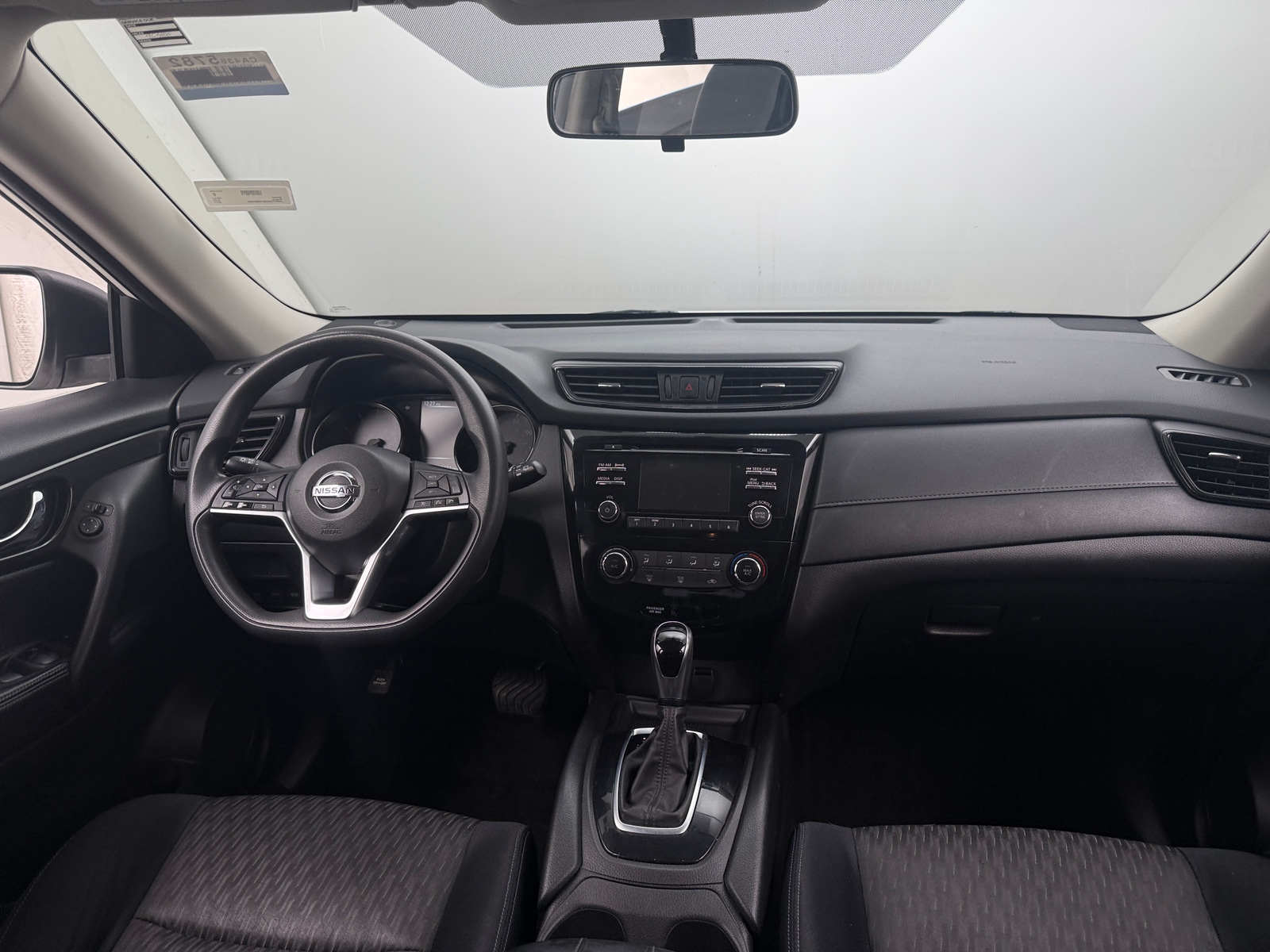 Thumbnail: 2017 Nissan Rogue - 3