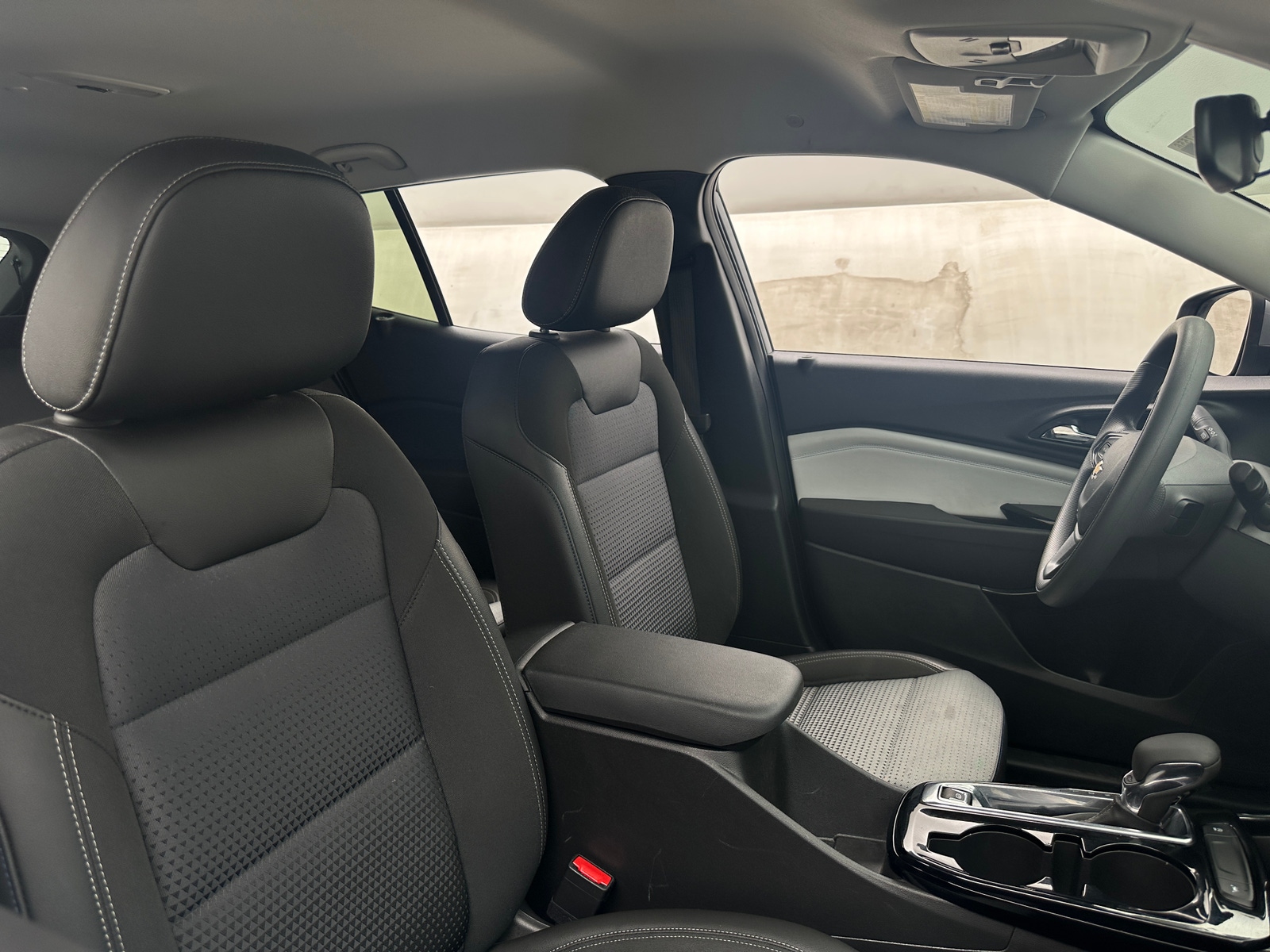 Thumbnail: 2025 Chevrolet Trax - 2