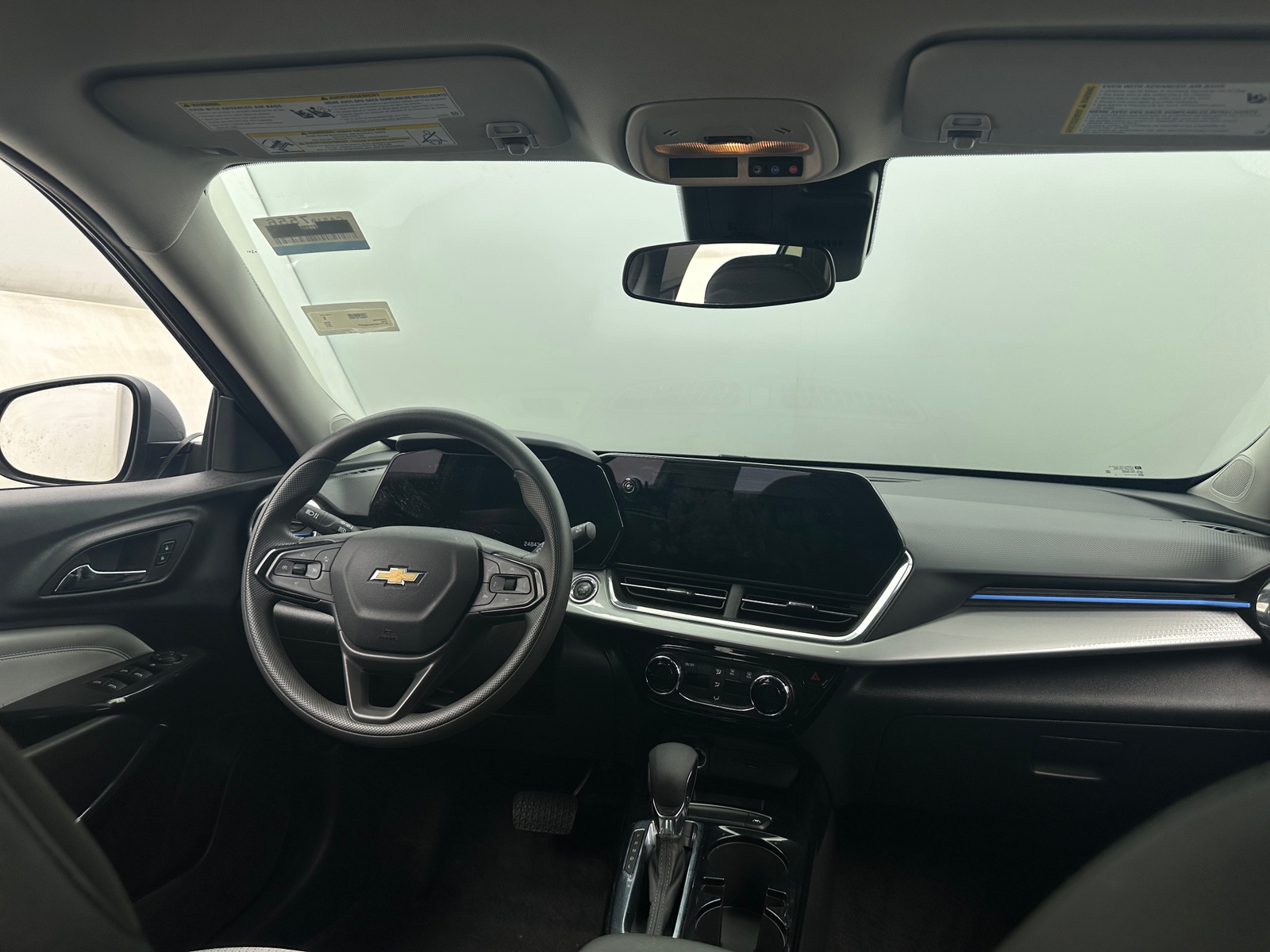 Thumbnail: 2025 Chevrolet Trax - 3