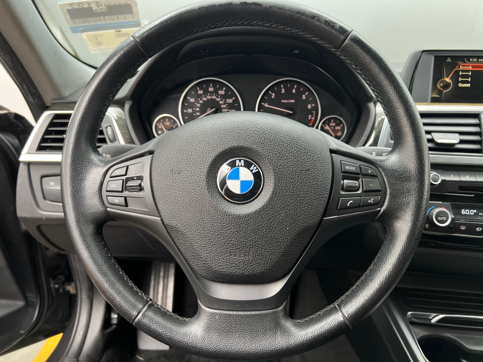 Thumbnail: 2016 BMW 3 Series - 4