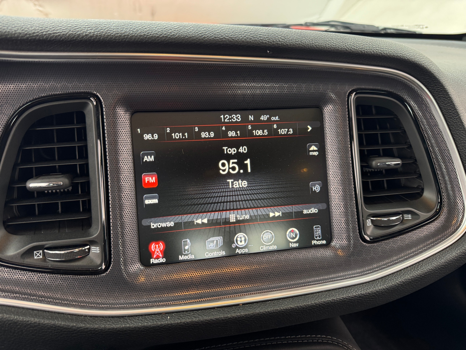 Thumbnail: 2016 Dodge Challenger - 2