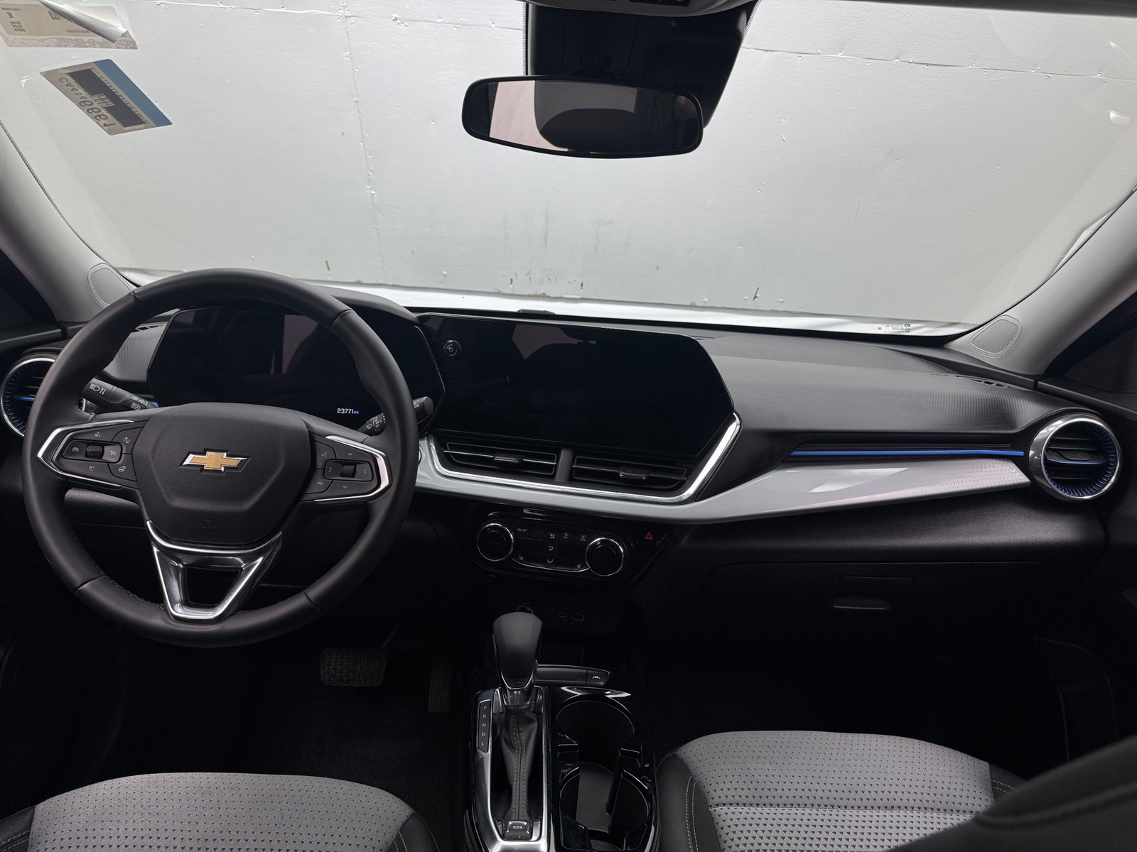 Thumbnail: 2025 Chevrolet Trax - 3