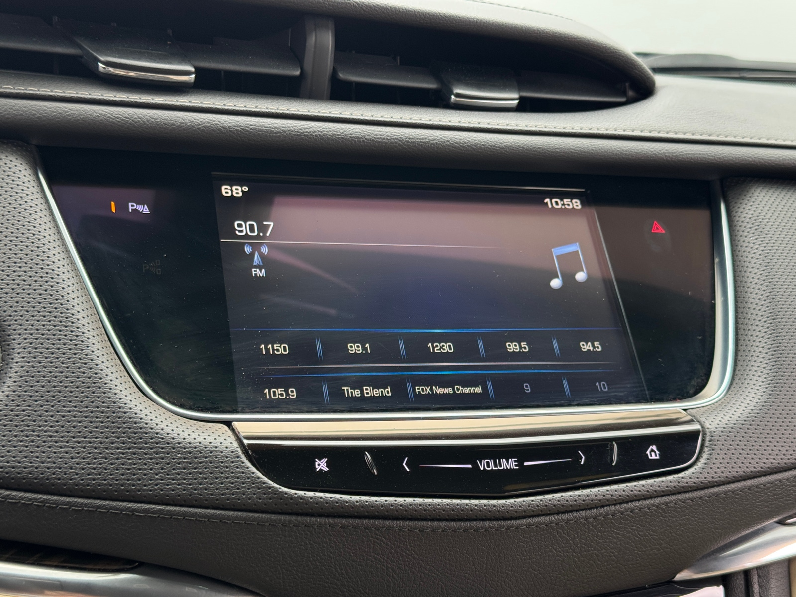 Thumbnail: 2017 Cadillac XT5 - 3