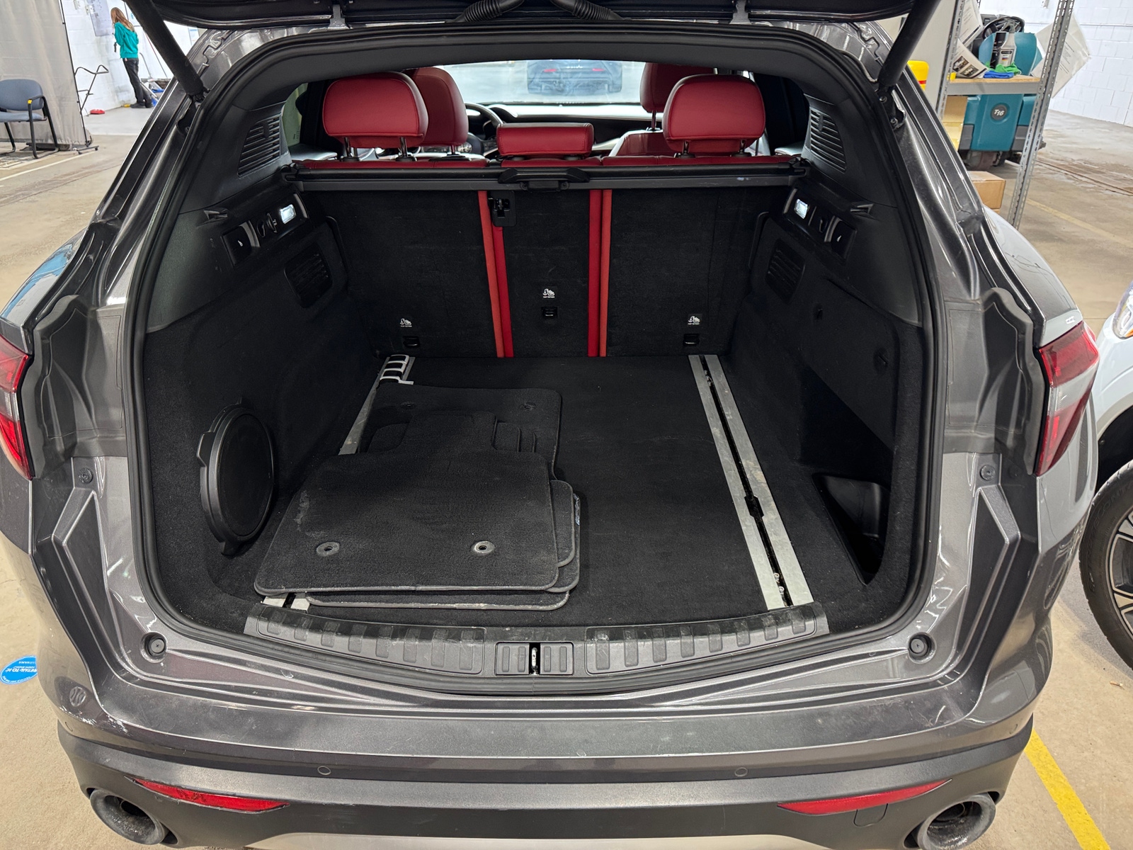 Thumbnail: 2019 Alfa Romeo Stelvio - 6