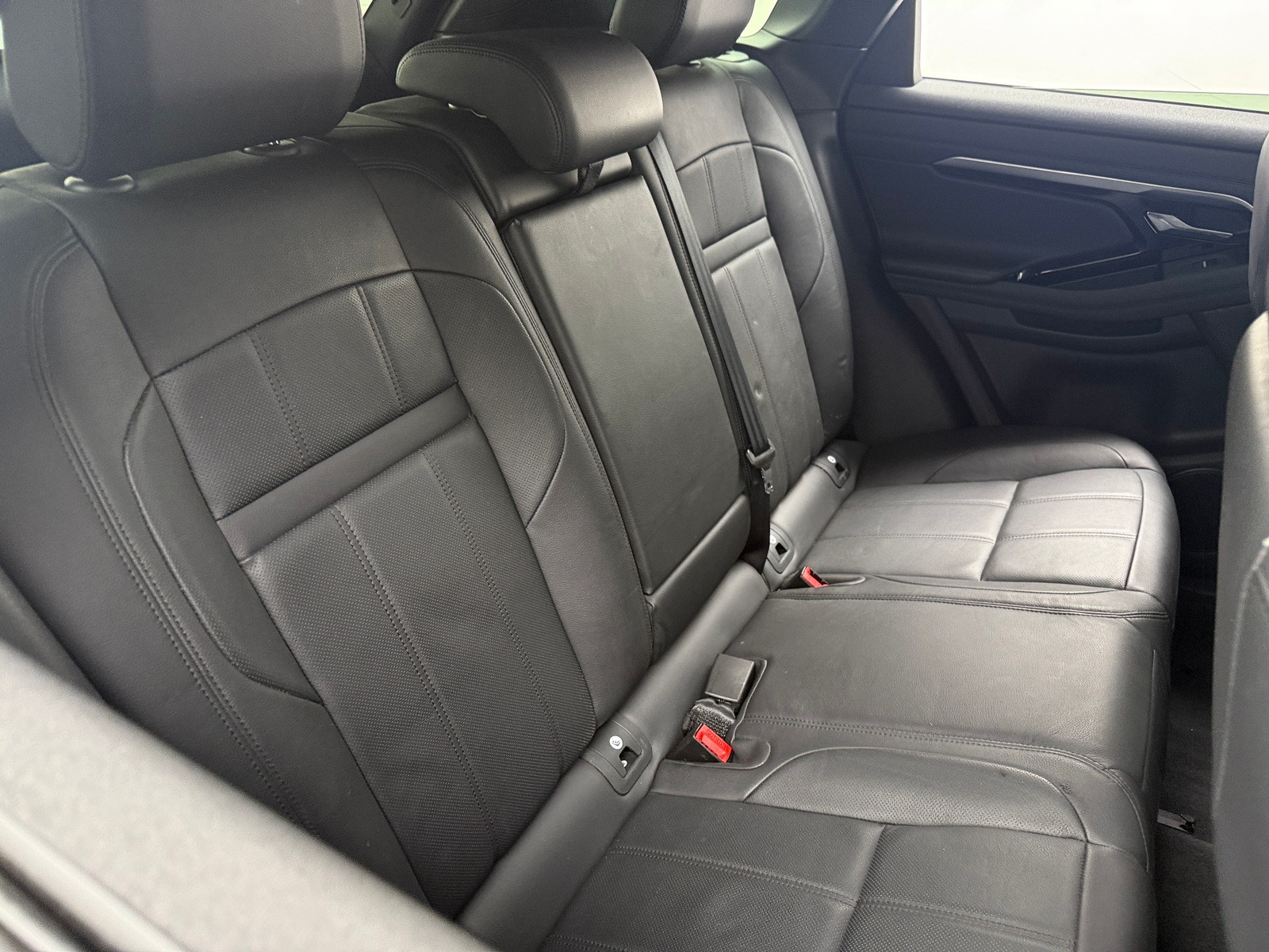 Thumbnail: 2022 Land Rover Range Rover Evoque - 5