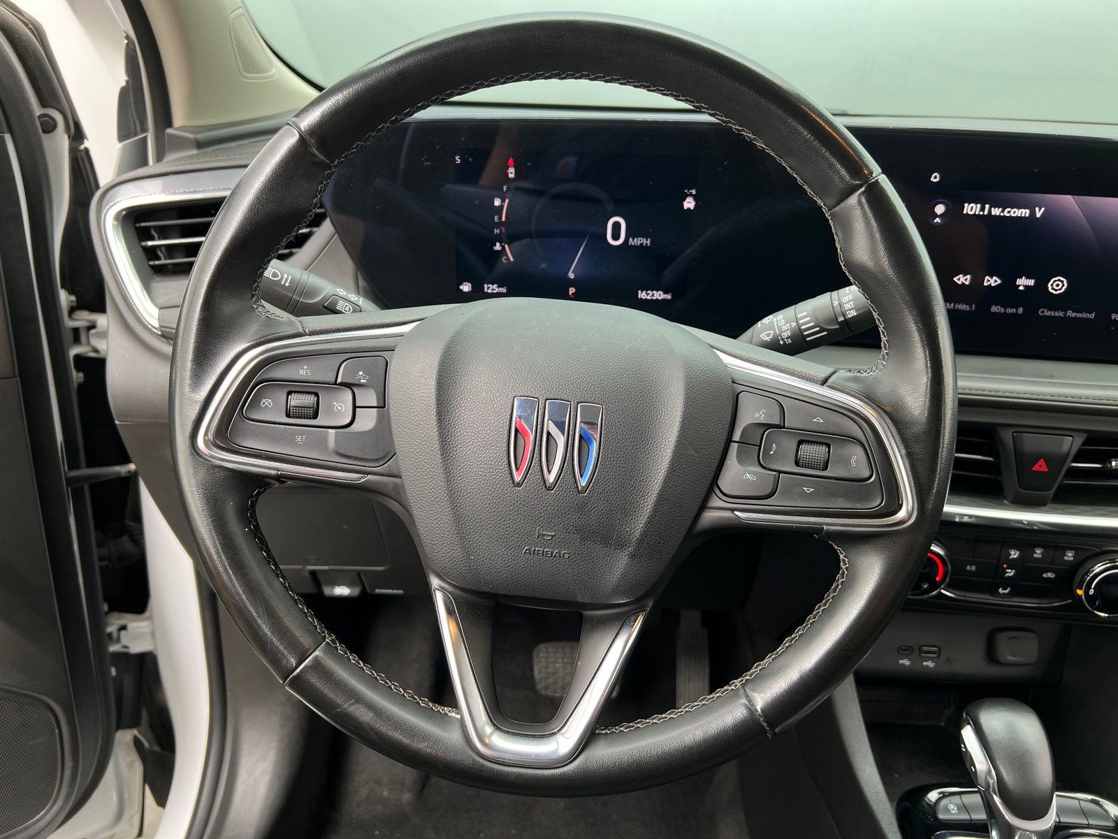 Thumbnail: 2024 Buick Encore GX - 4