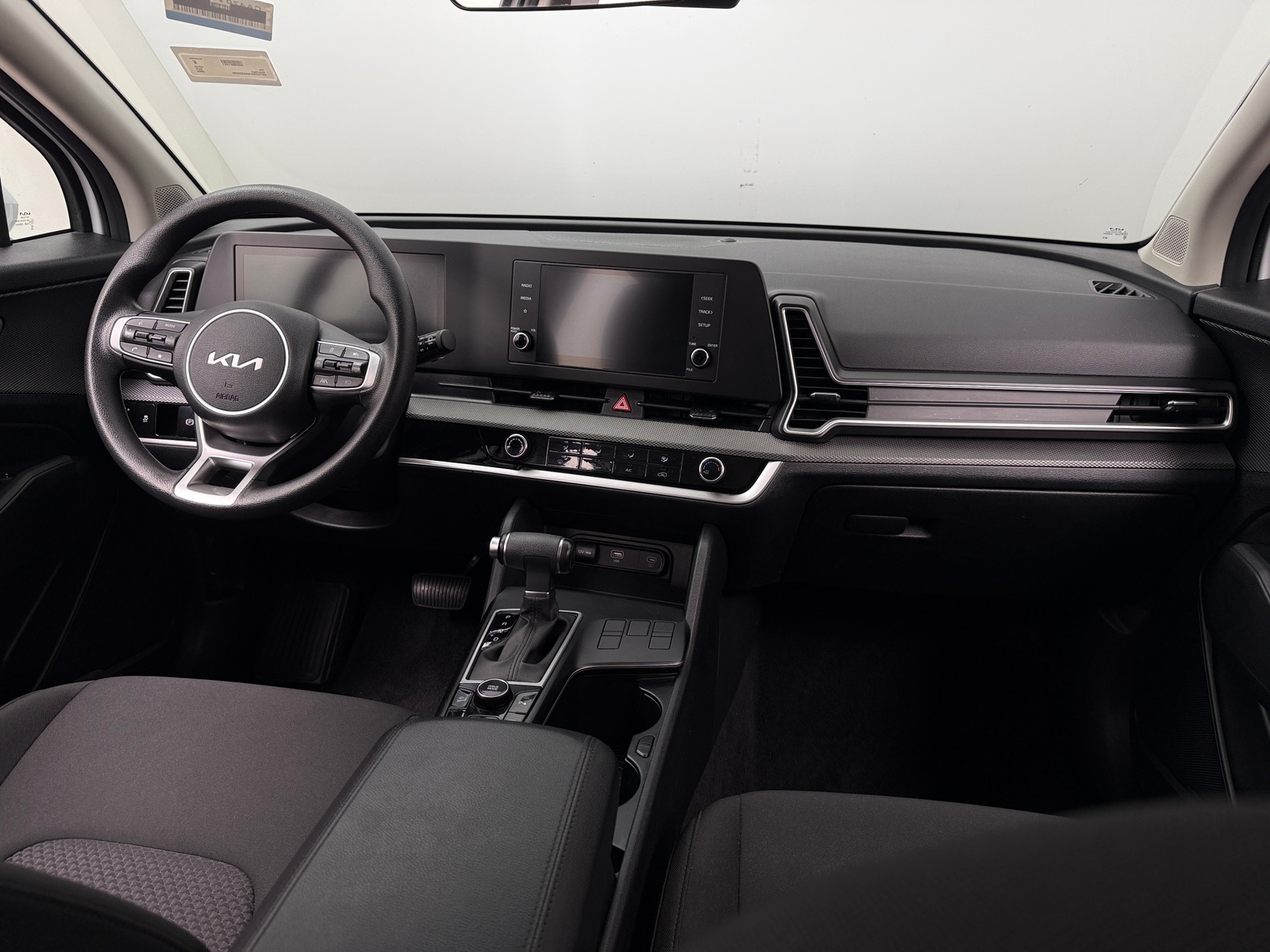 Thumbnail: 2025 Kia Sportage - 3