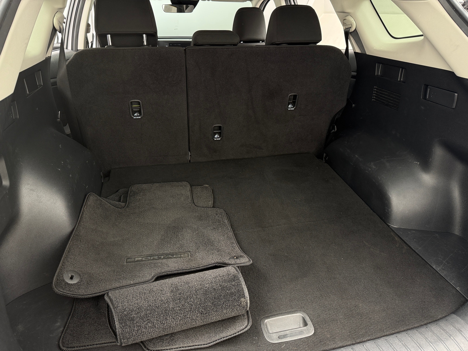 Thumbnail: 2025 Kia Sportage - 7