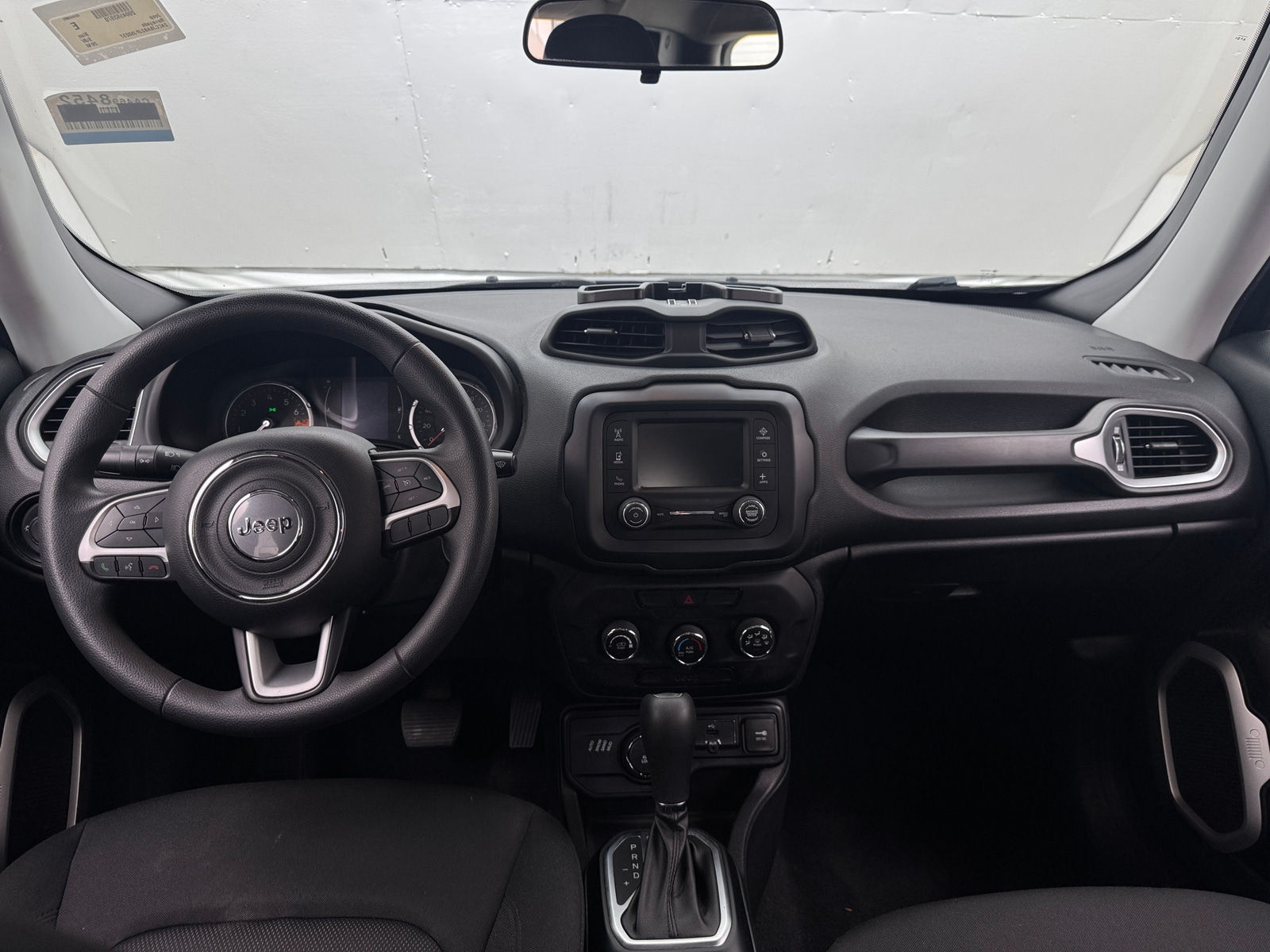 Thumbnail: 2018 Jeep Renegade - 3