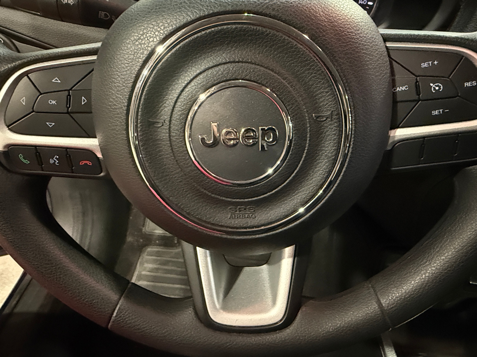 Thumbnail: 2018 Jeep Renegade - 5