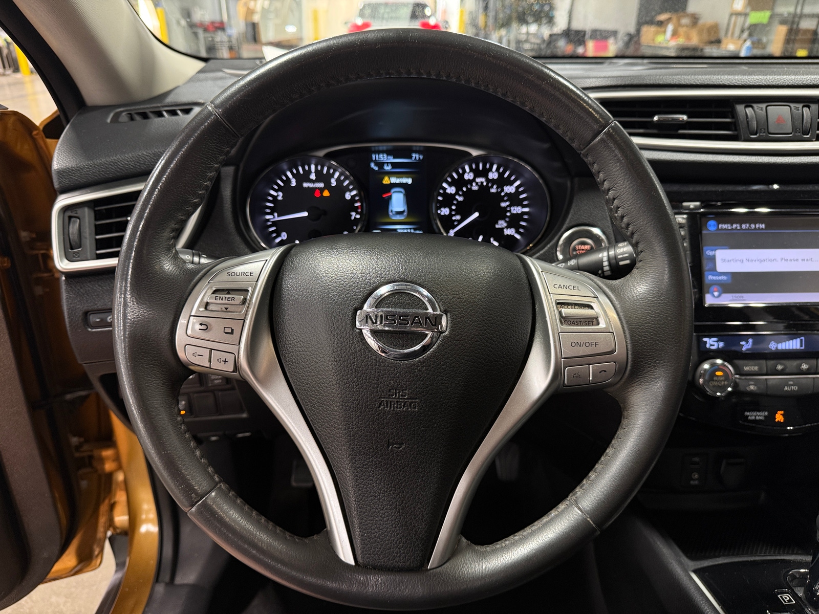 Thumbnail: 2015 Nissan Rogue - 4