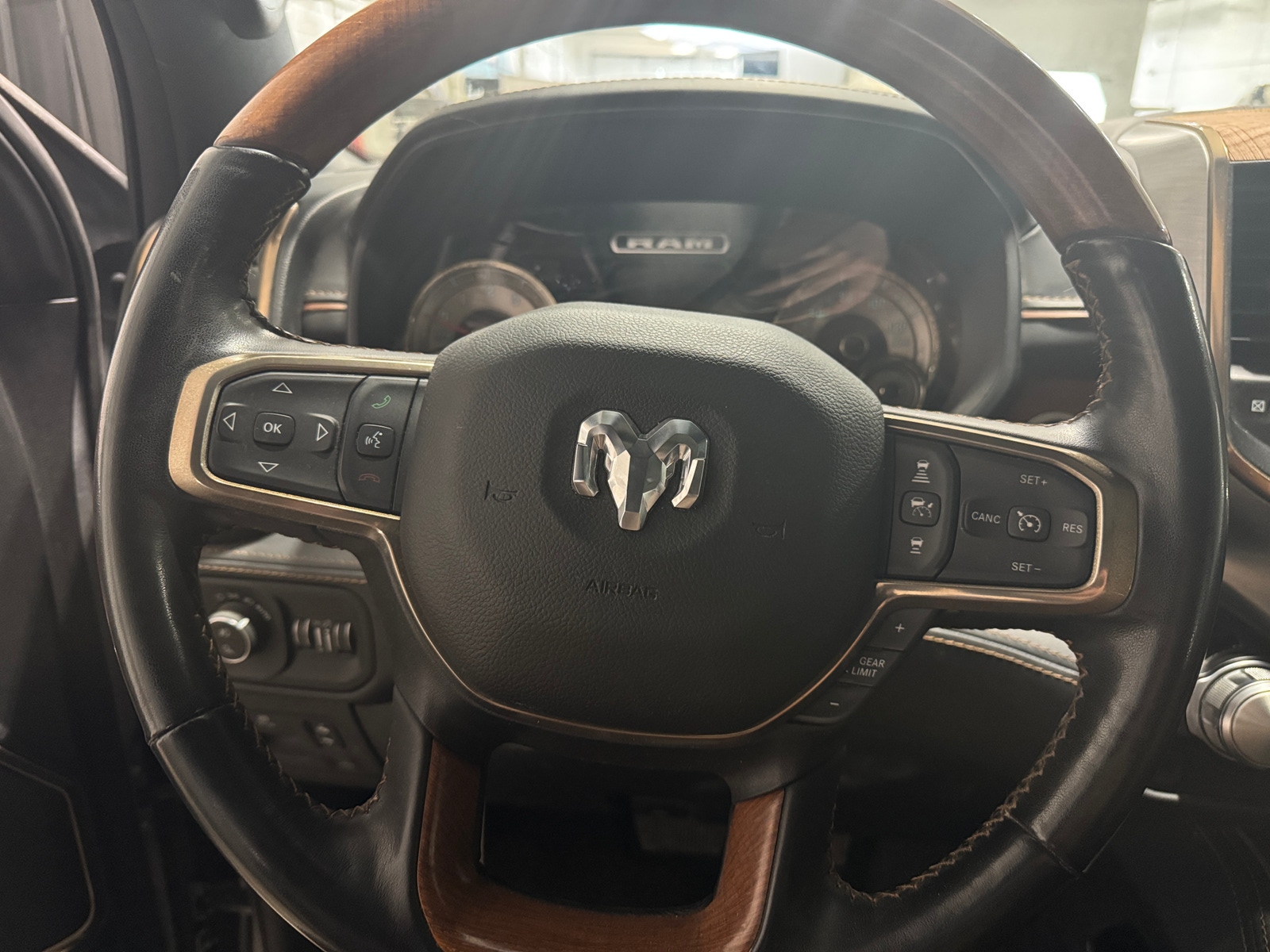 Thumbnail: 2022 RAM 1500 - 4