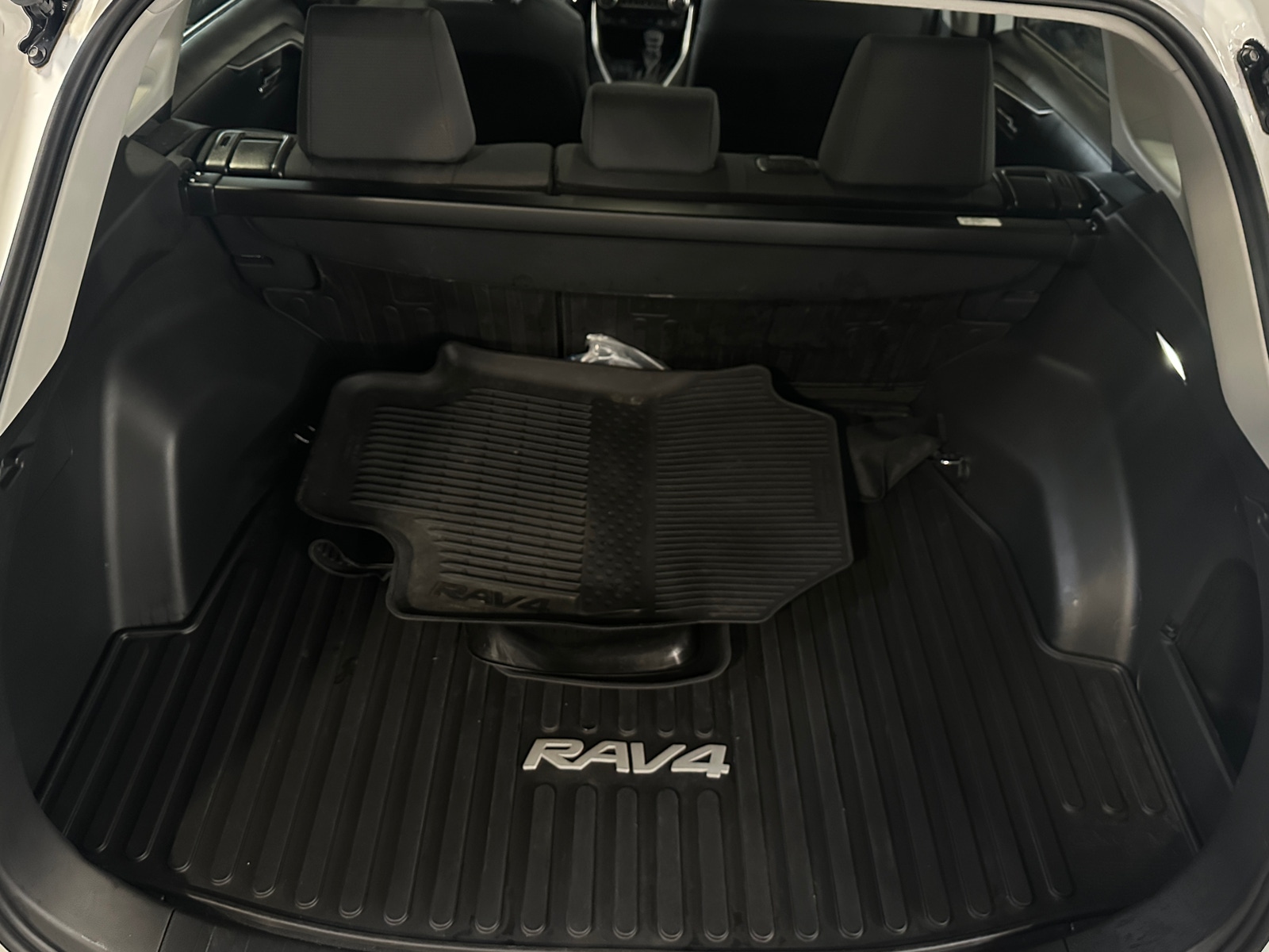 Thumbnail: 2024 Toyota RAV4 - 7