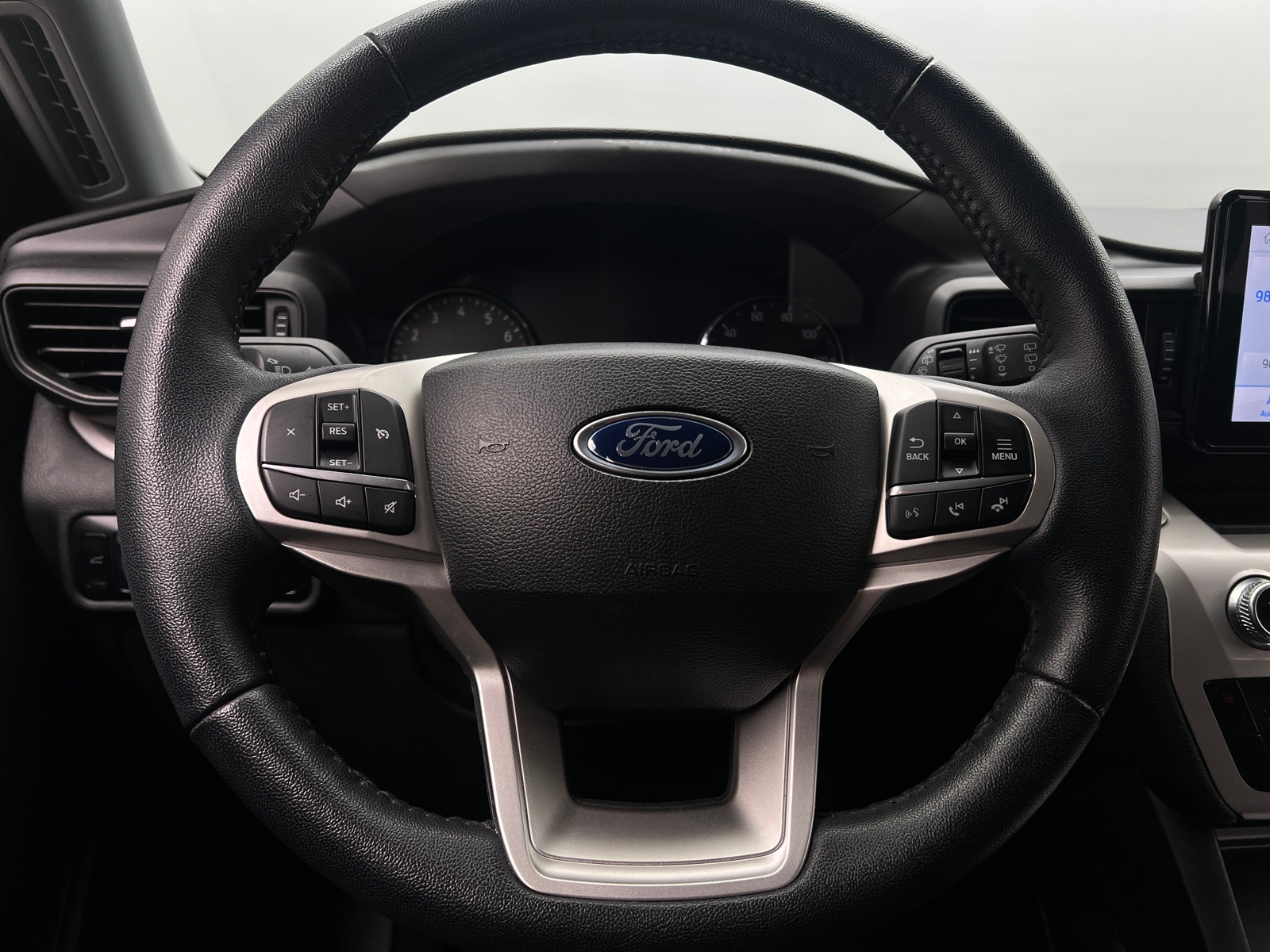 Thumbnail: 2023 Ford Explorer - 5