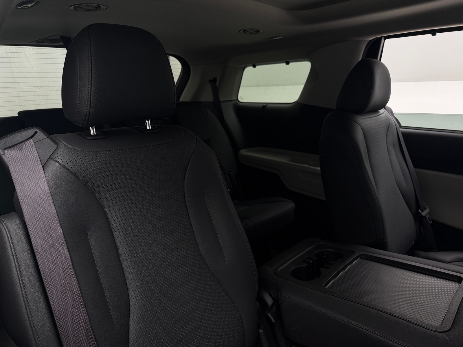 Thumbnail: 2024 Kia Carnival - 5