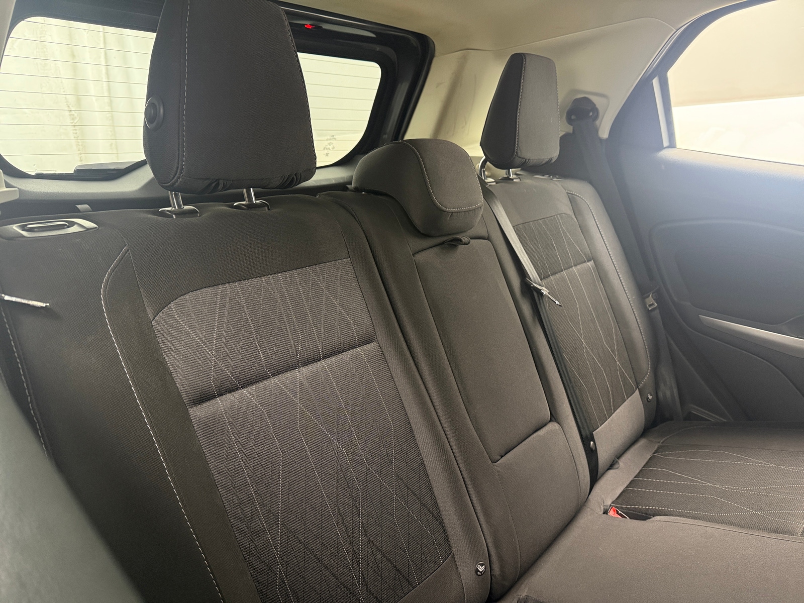 Thumbnail: 2021 Ford EcoSport - 6