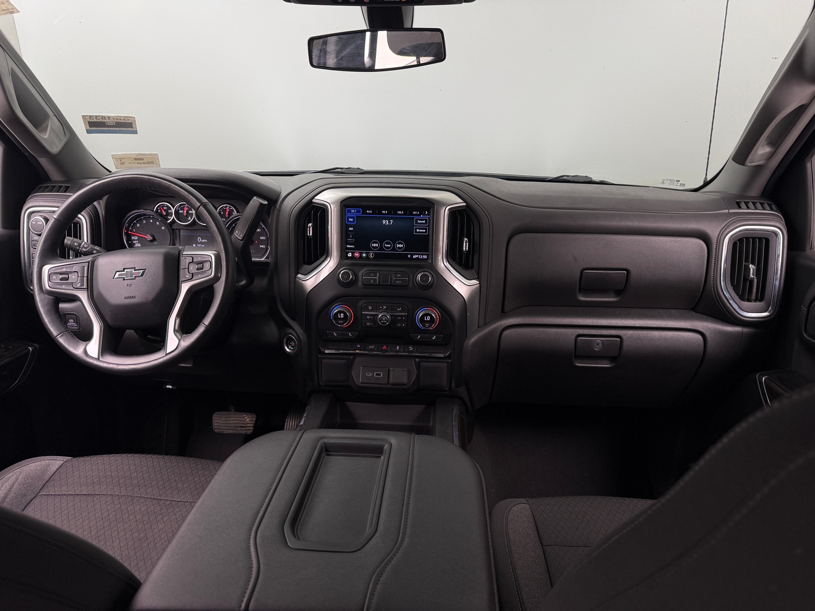 Thumbnail: 2022 Chevrolet Silverado 1500 - 3