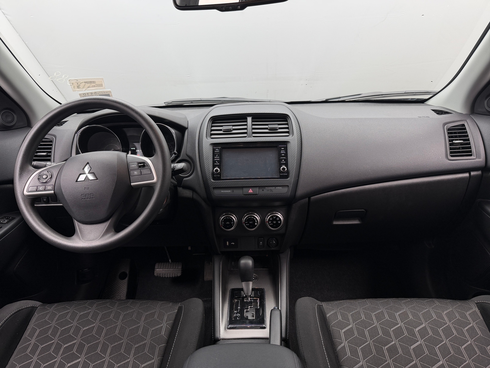 Thumbnail: 2025 Mitsubishi Outlander Sport - 3
