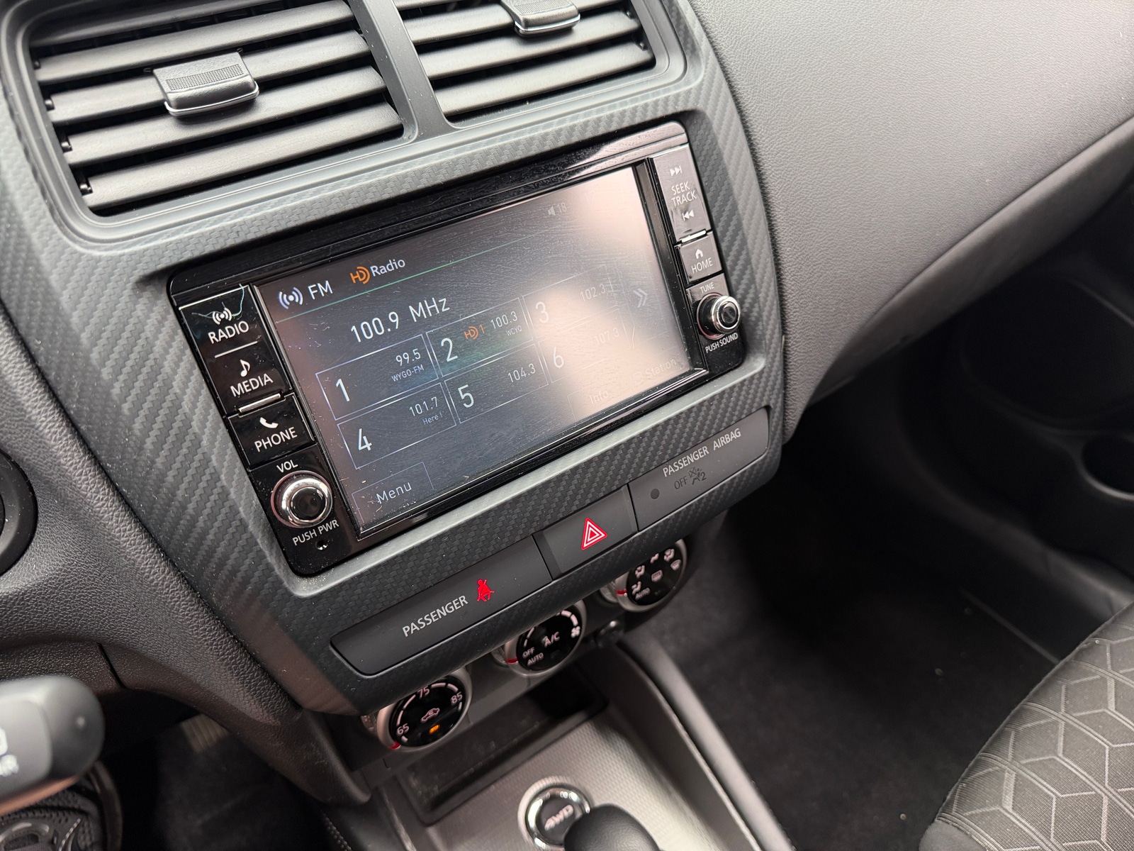 Thumbnail: 2025 Mitsubishi Outlander Sport - 4