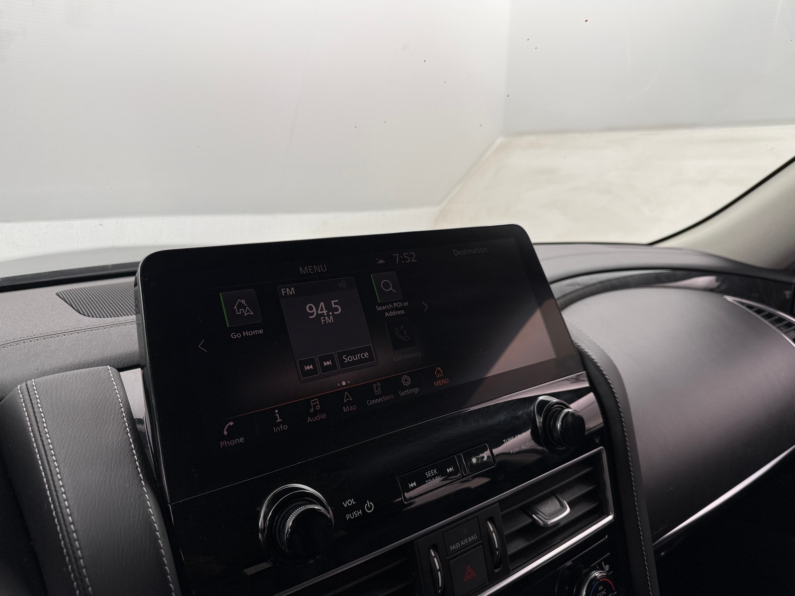 Thumbnail: 2022 INFINITI QX80 - 3