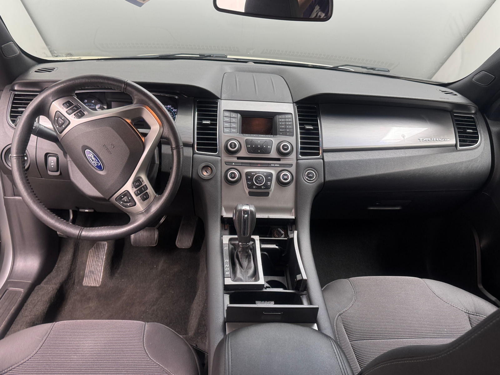 Thumbnail: 2015 Ford Taurus - 3