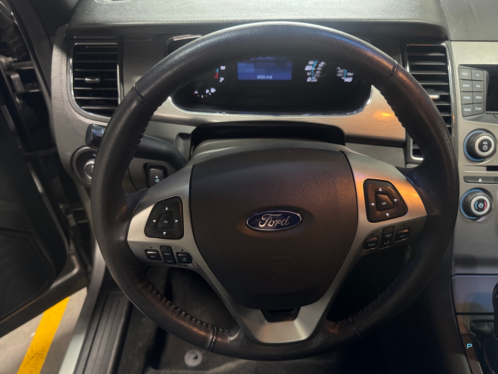 Thumbnail: 2015 Ford Taurus - 5