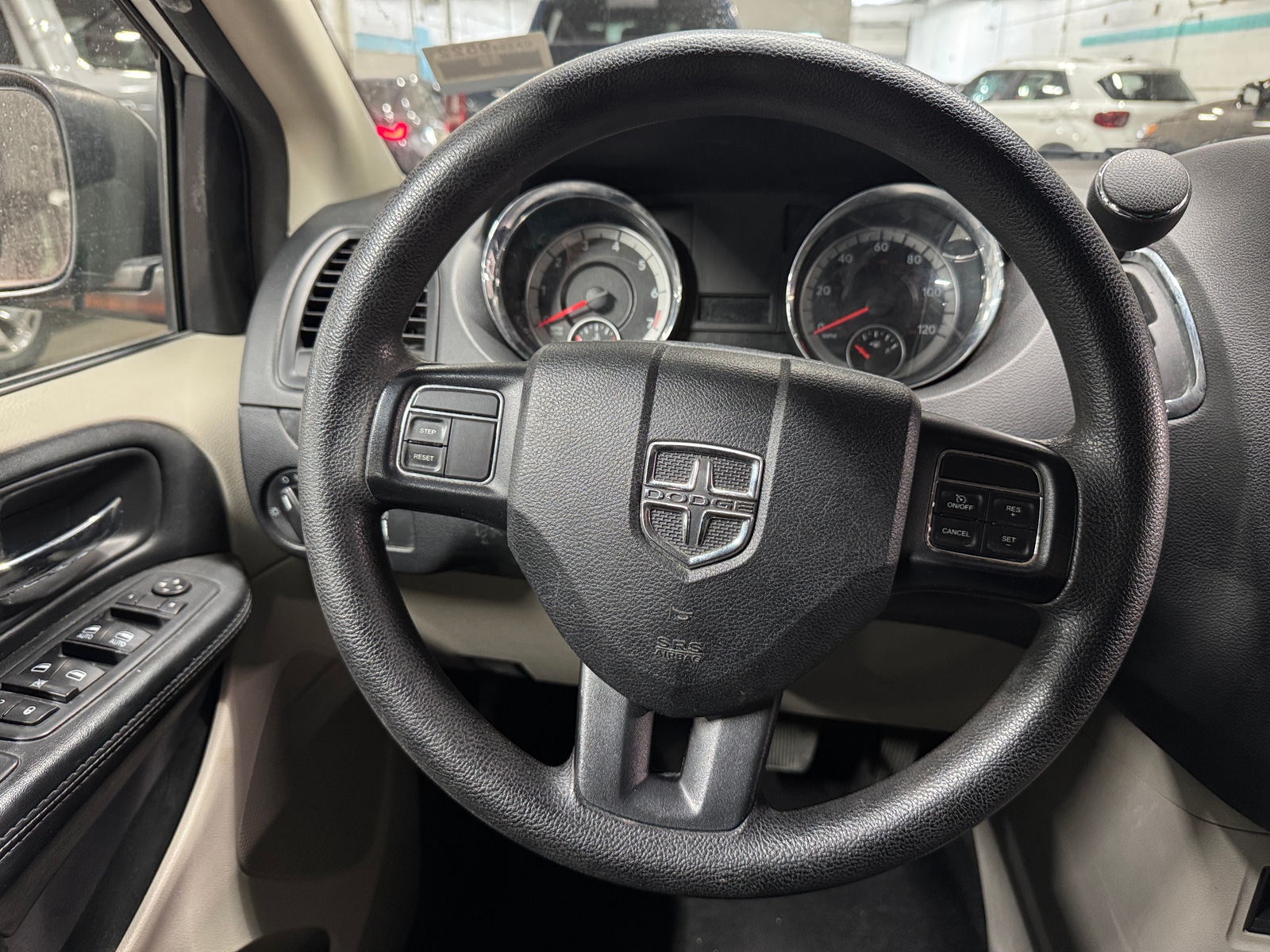 Thumbnail: 2018 Dodge Grand Caravan - 5