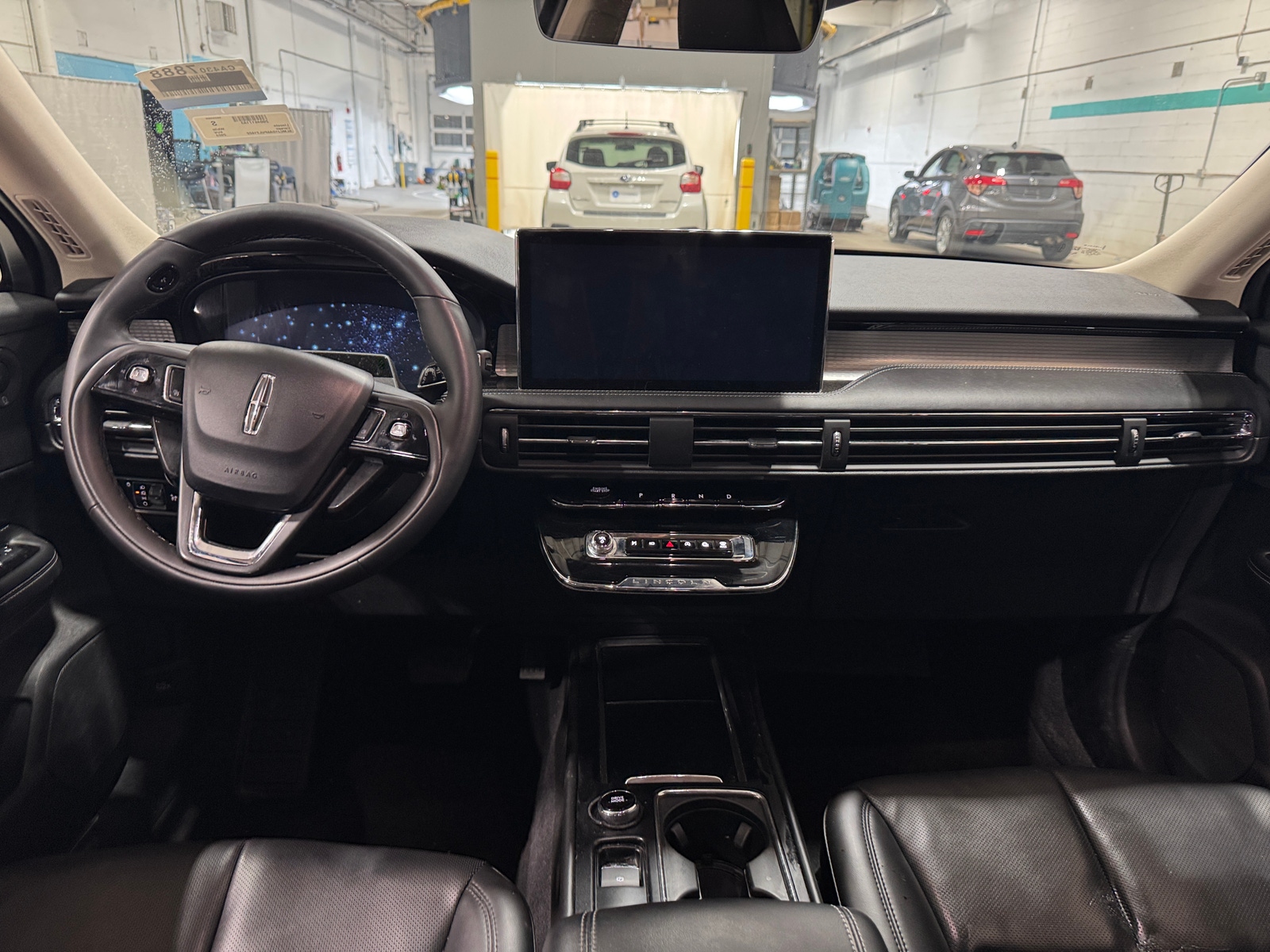 Thumbnail: 2023 Lincoln Corsair - 2