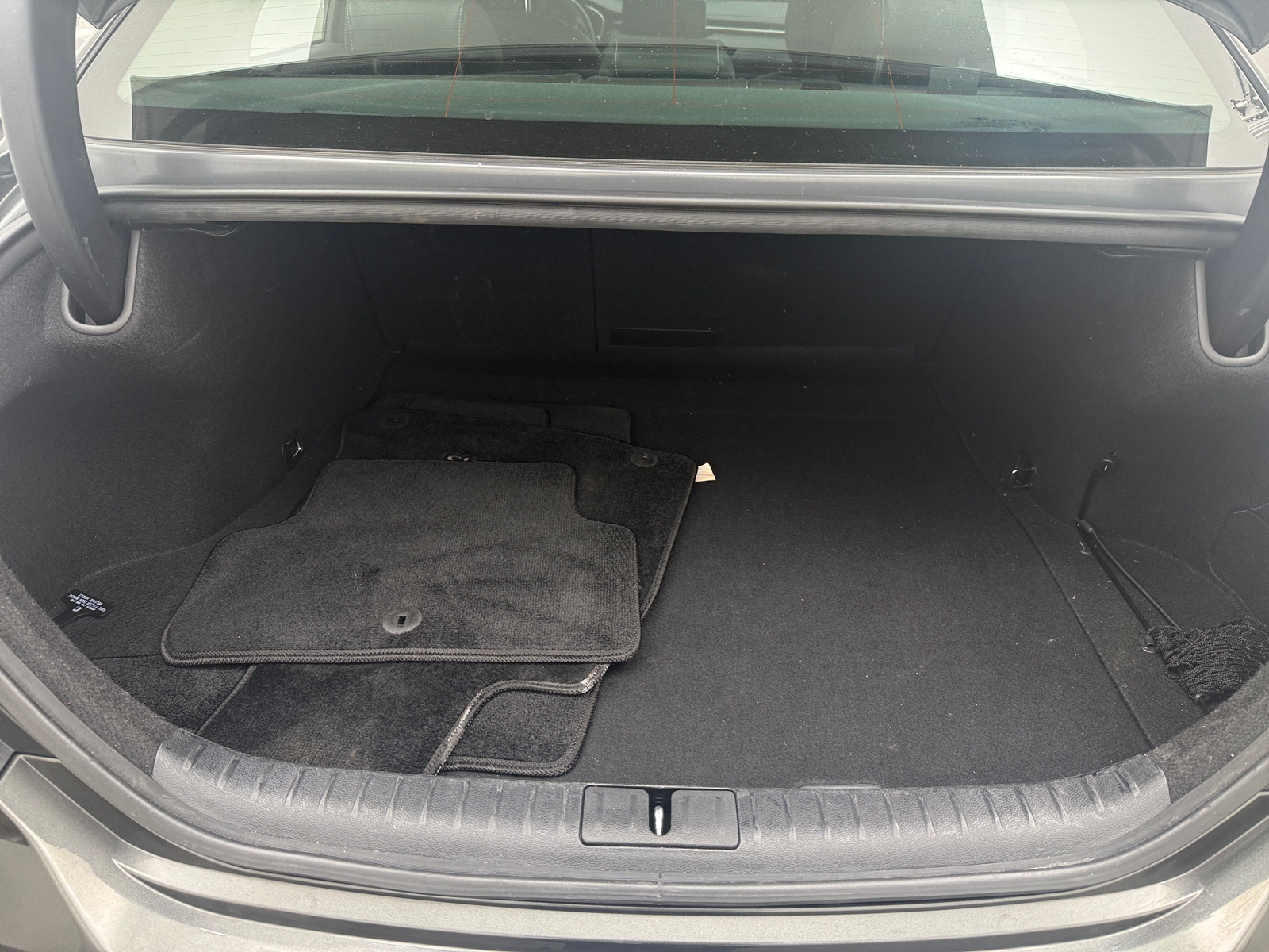 Thumbnail: 2023 Genesis G70 - 6